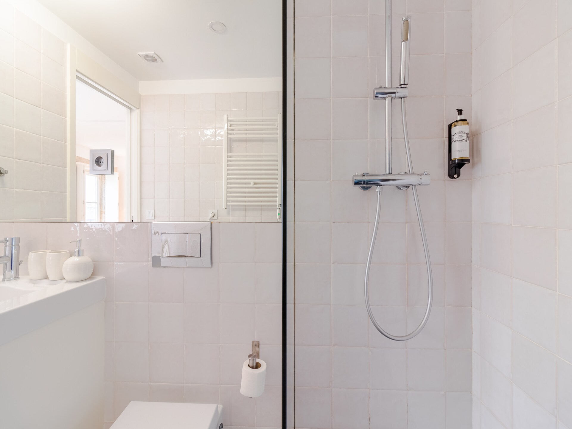 Compact stadsappartement met balkon in hartje Porto - foto 12