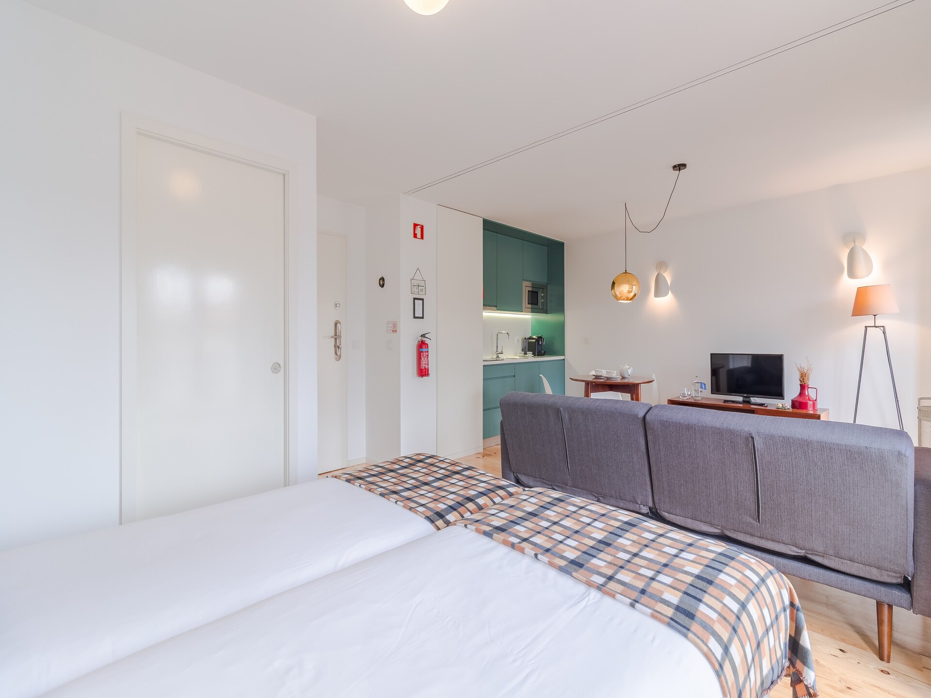 Compact stadsappartement met balkon in hartje Porto - foto 10