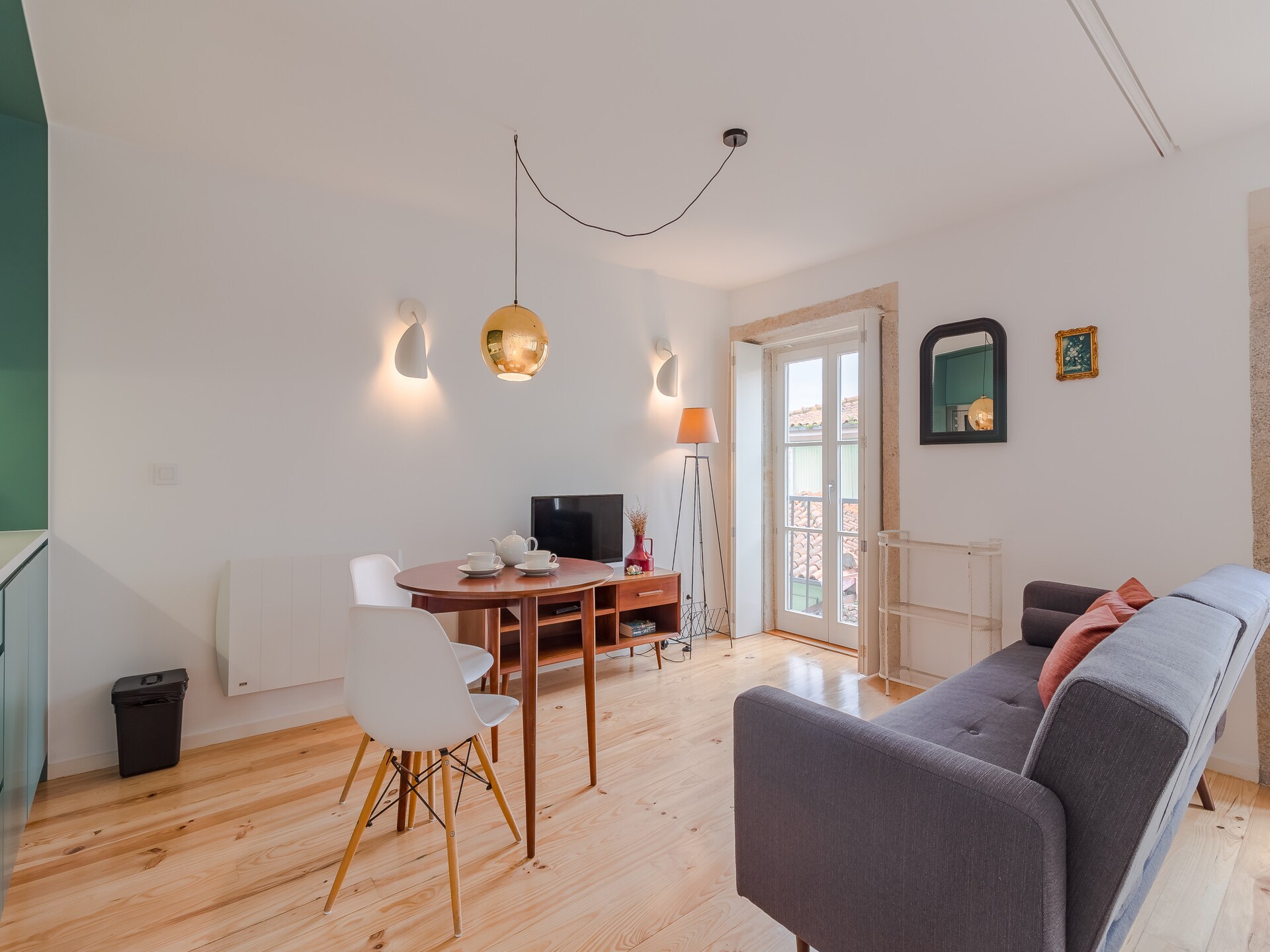 Compact stadsappartement met balkon in hartje Porto - foto 7