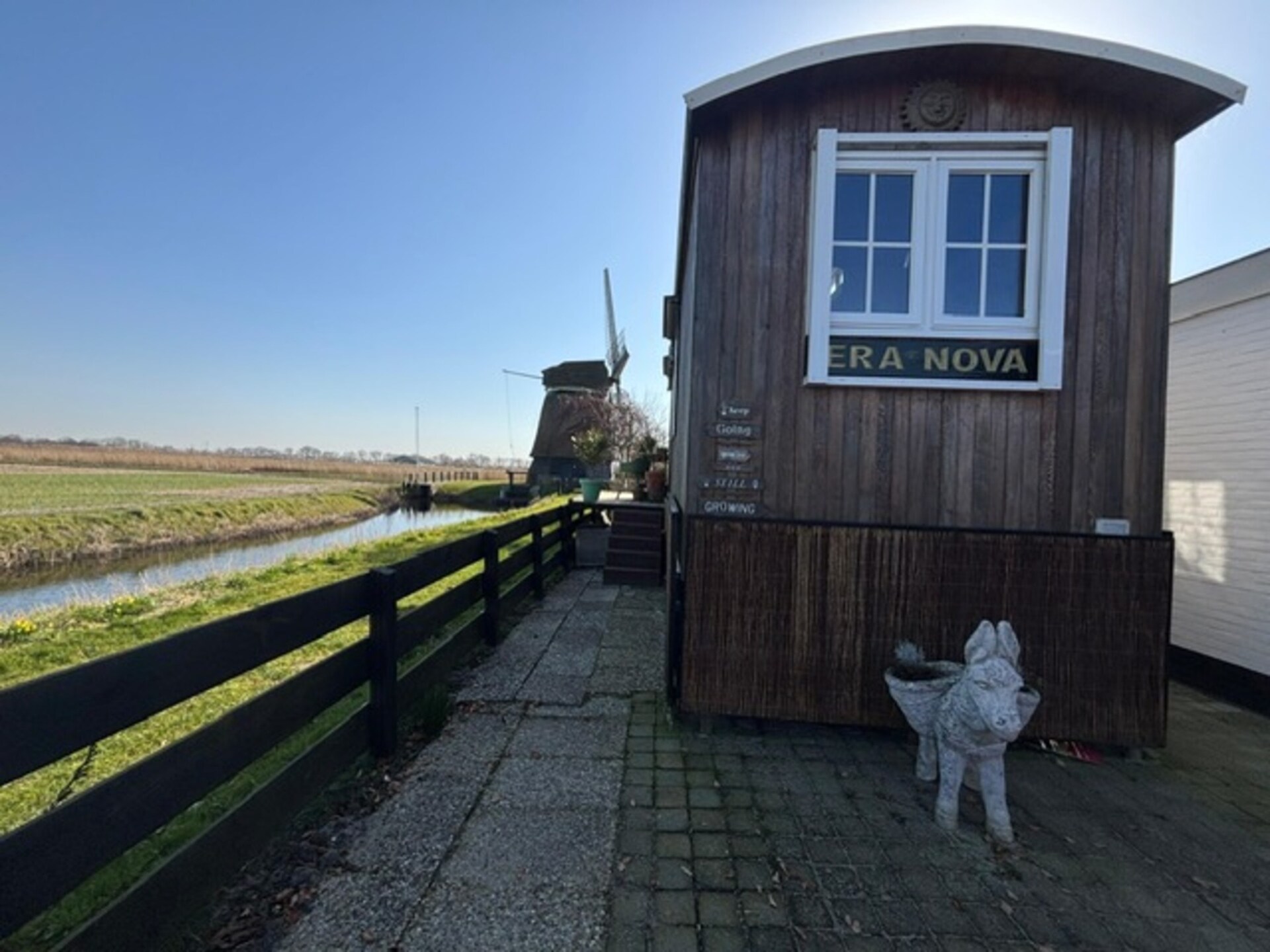 Era Nova: Romantisch tiny house op 400 jaar oud molenerf bij 't Zand - foto 7