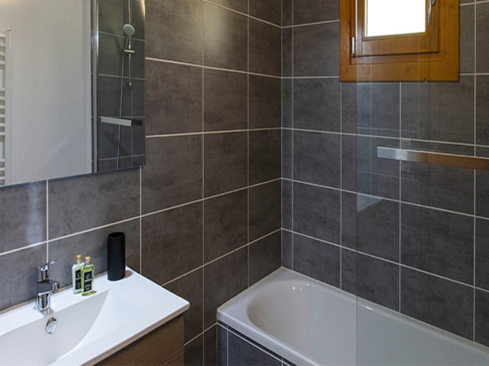 Knus appartement voor 8 personen in het hart van Vaujany, direct aan de piste - foto 15