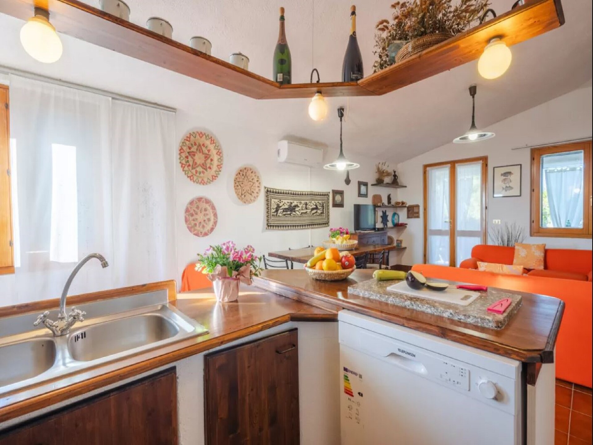 6-persoons vakantiehuis Casa Li Feruli in het centrum van Isola Rossa - foto 10