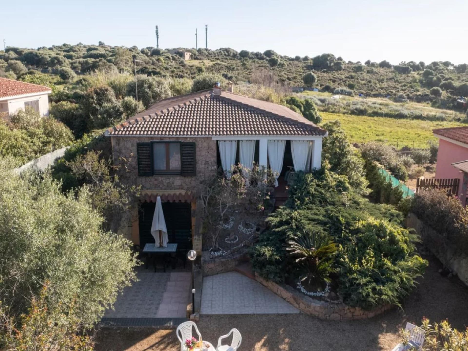 6-persoons vakantiehuis Casa Li Feruli in het centrum van Isola Rossa - foto 31