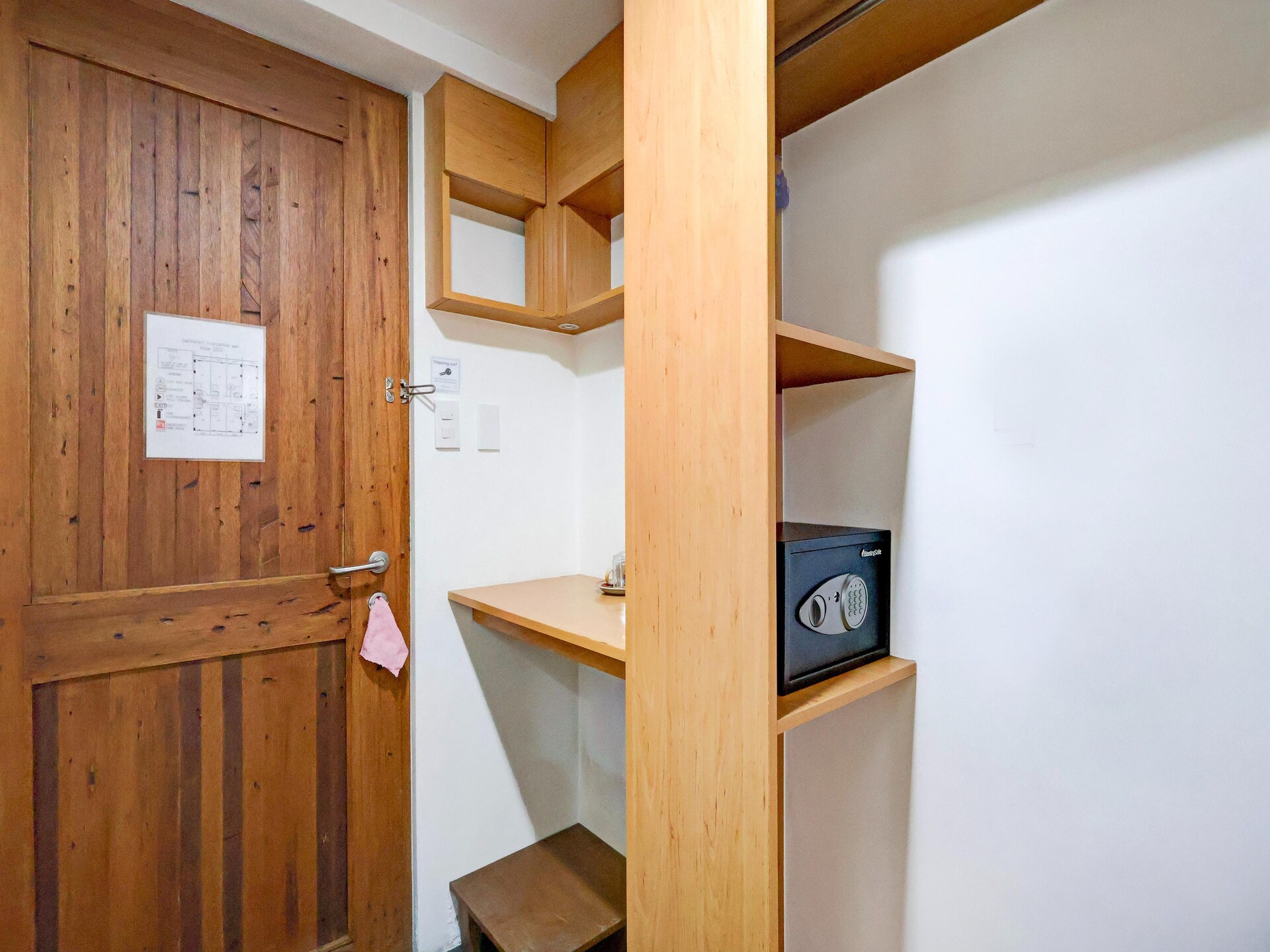 Knusse stadsretraite voor twee in Olympia, Makati – met tuin en ontbijt - foto 14