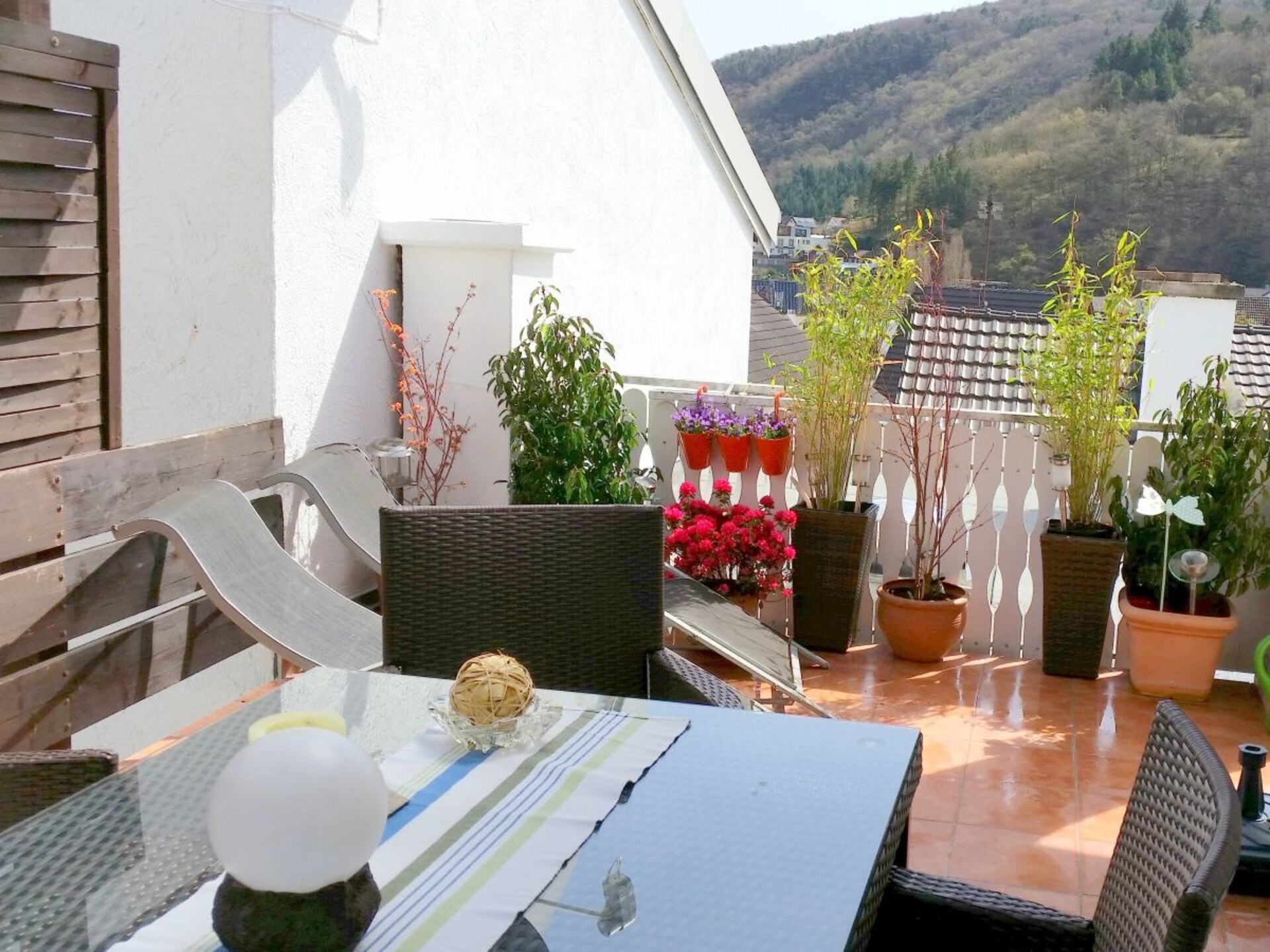 Modern vakantiehuis met panoramisch wijngaardzicht in Dernau - foto 2