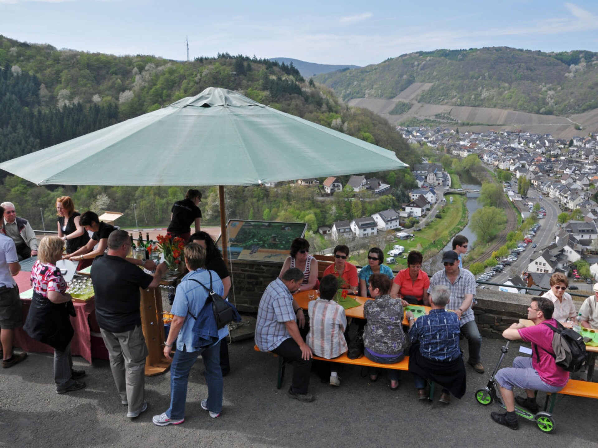 Modern vakantiehuis met panoramisch wijngaardzicht in Dernau - foto 26