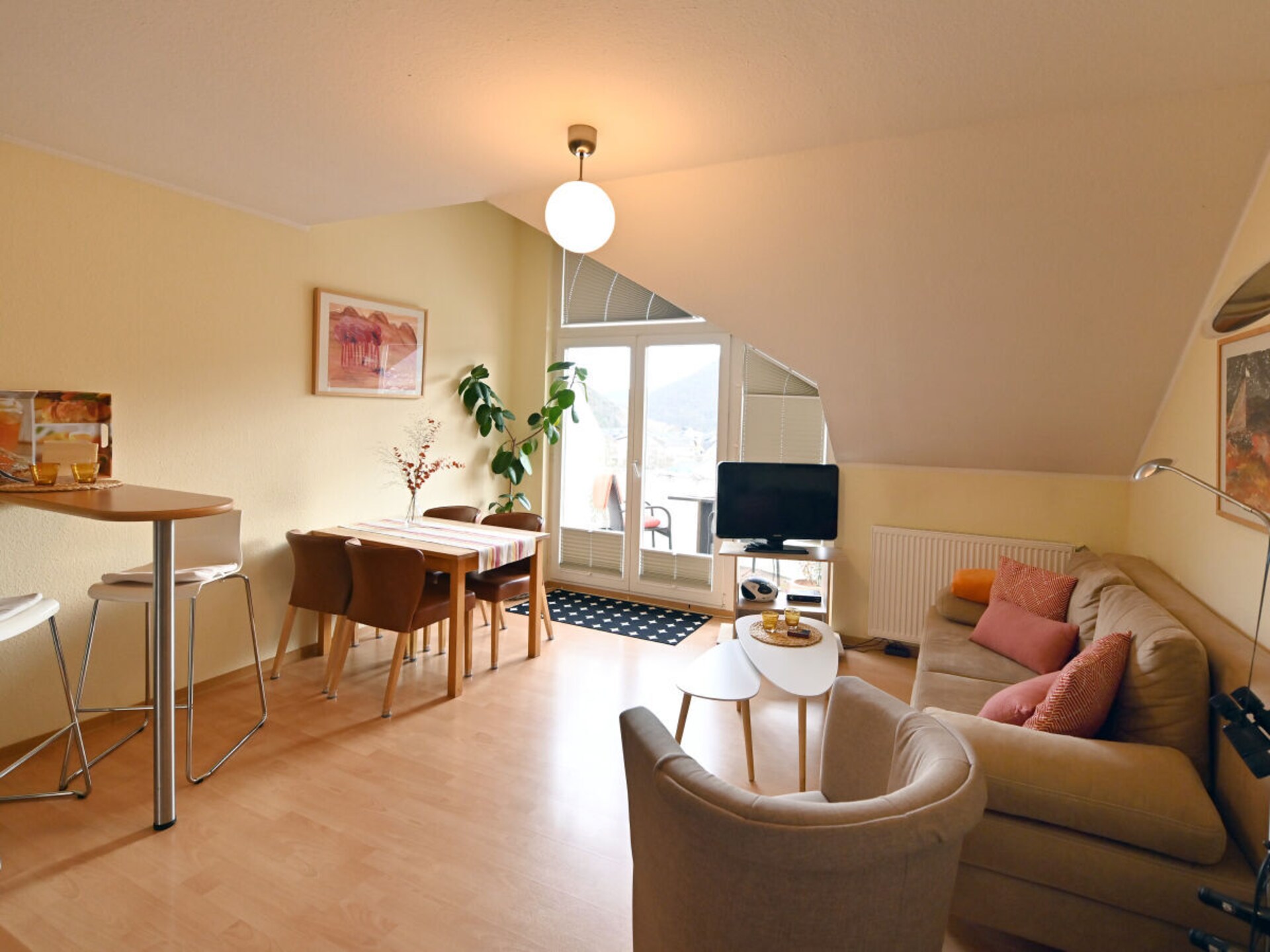 Romantisch wellness-appartement met bubbelbad en wijngaardzicht - foto 8
