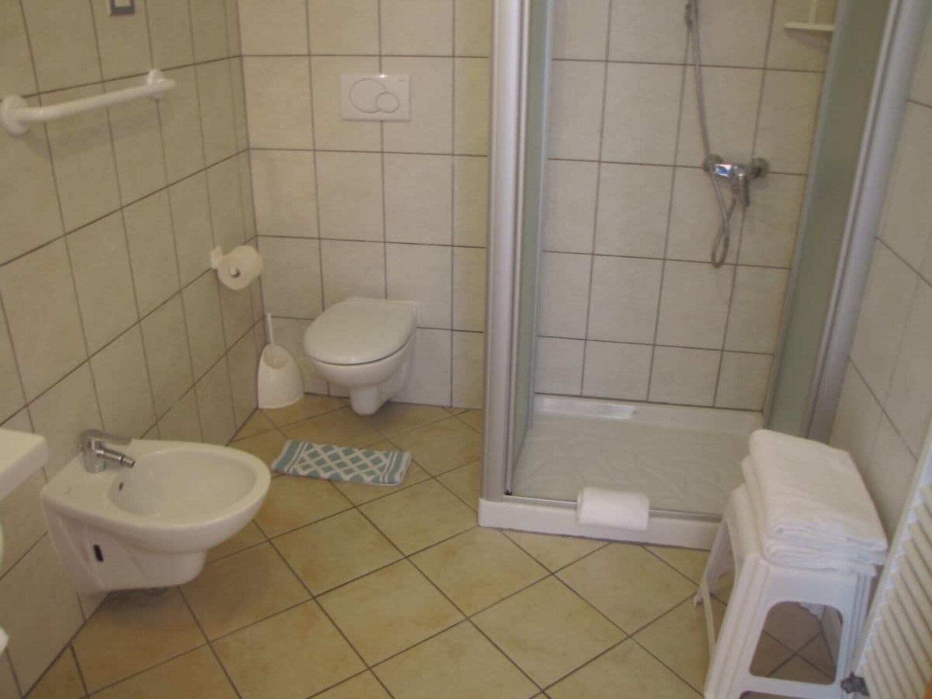 Knus appartement in Brenzone met zwembad en whirlpool, nabij het Gardameer - foto 10
