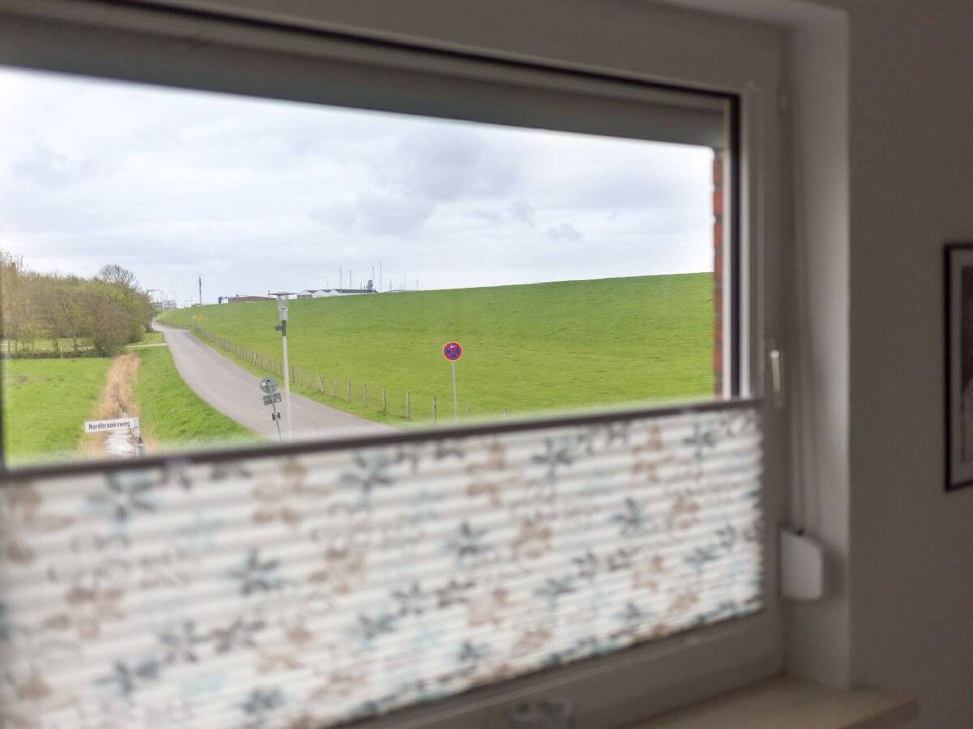 Dijkhuis Norddeich: 3-slaapkamer woning met omheinde tuin vlakbij zee - foto 22