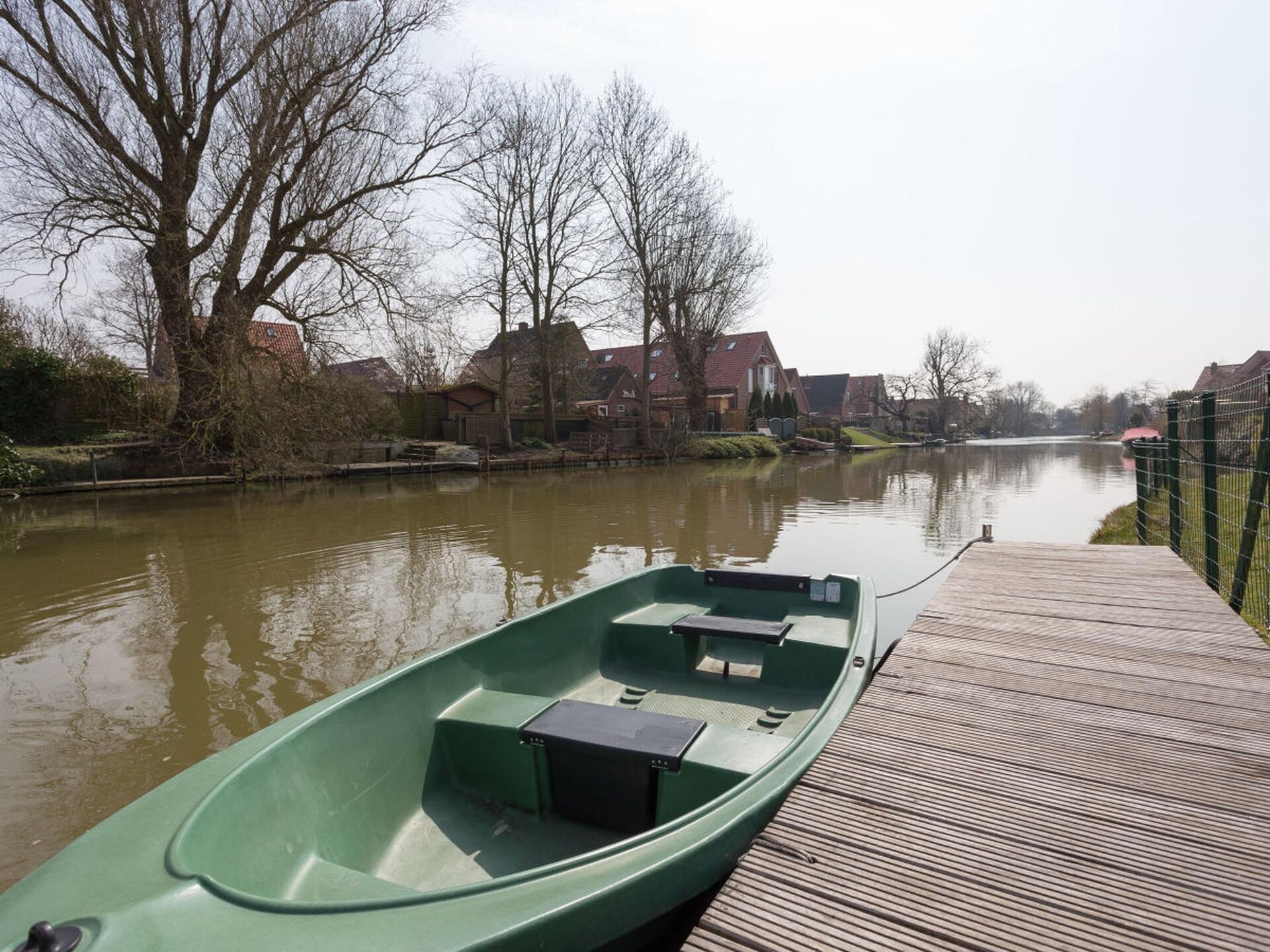 Kanaalvakantiehuis in Greetsiel met roeiboot, 6 personen - foto 17