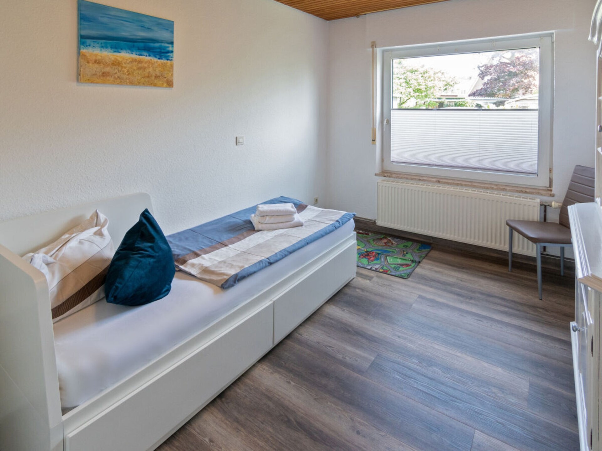 Ruim vakantiehuis met tuin op loopafstand van strand in Norddeich - foto 11