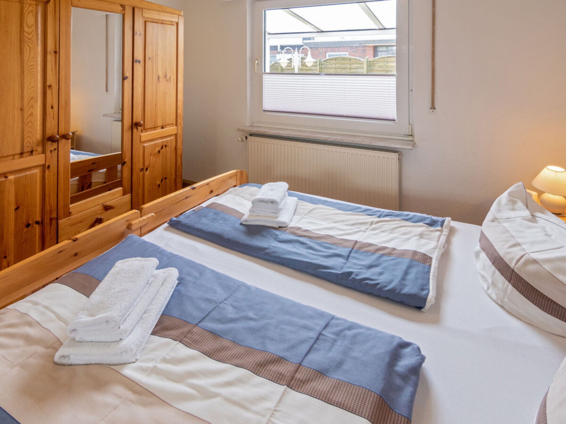 Ruim vakantiehuis met tuin op loopafstand van strand in Norddeich - foto 13