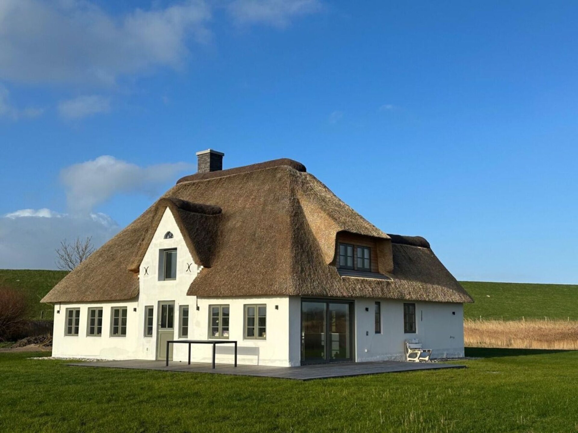 Stijlvol appartement met rieten dak aan de Noordzeekust bij Westerhever - foto 23