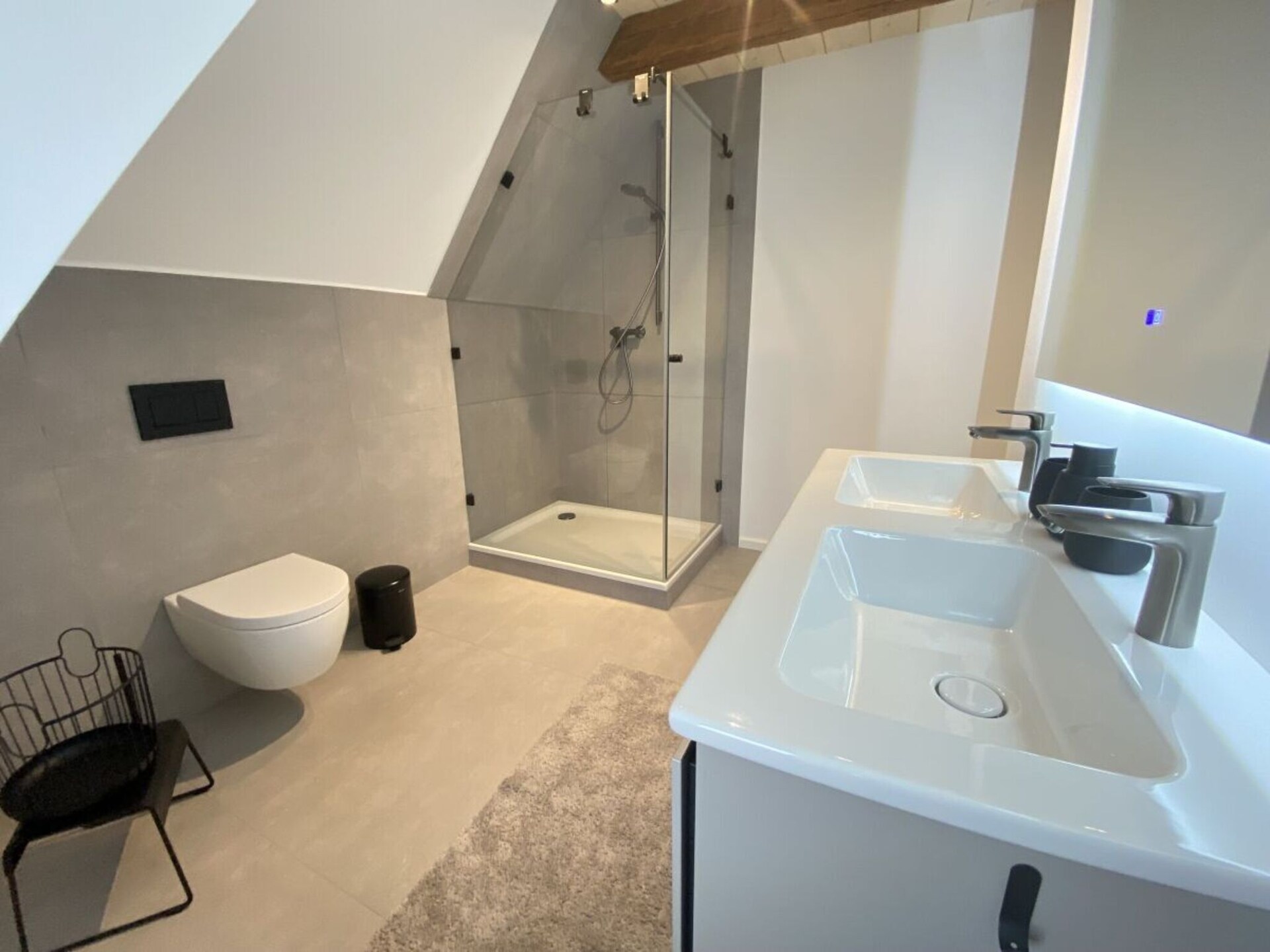 Stijlvol appartement met rieten dak aan de Noordzeekust bij Westerhever - foto 11