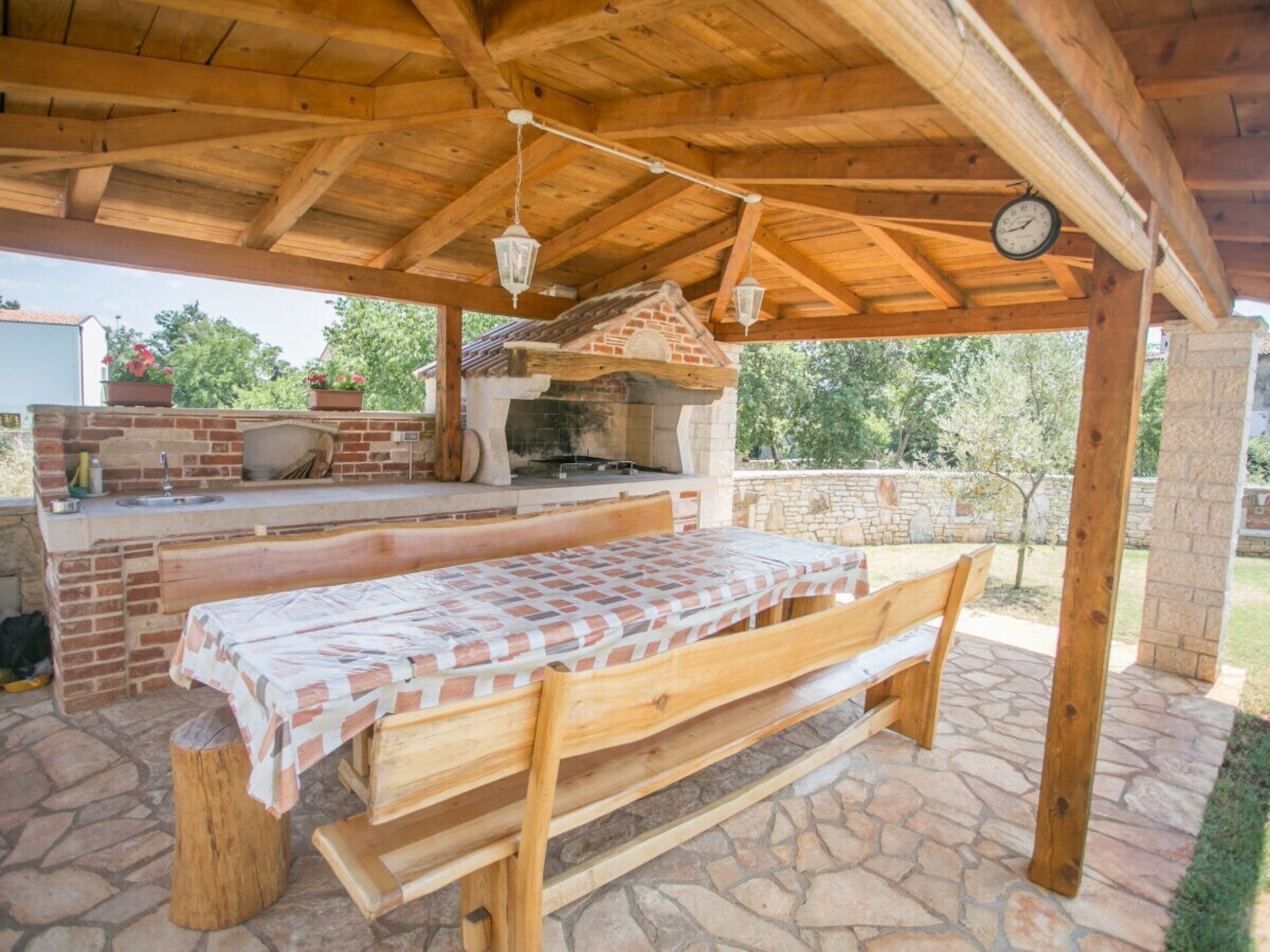Ruim vakantiehuis Nevena met privézwembad bij Poreč voor 10 personen - foto 11