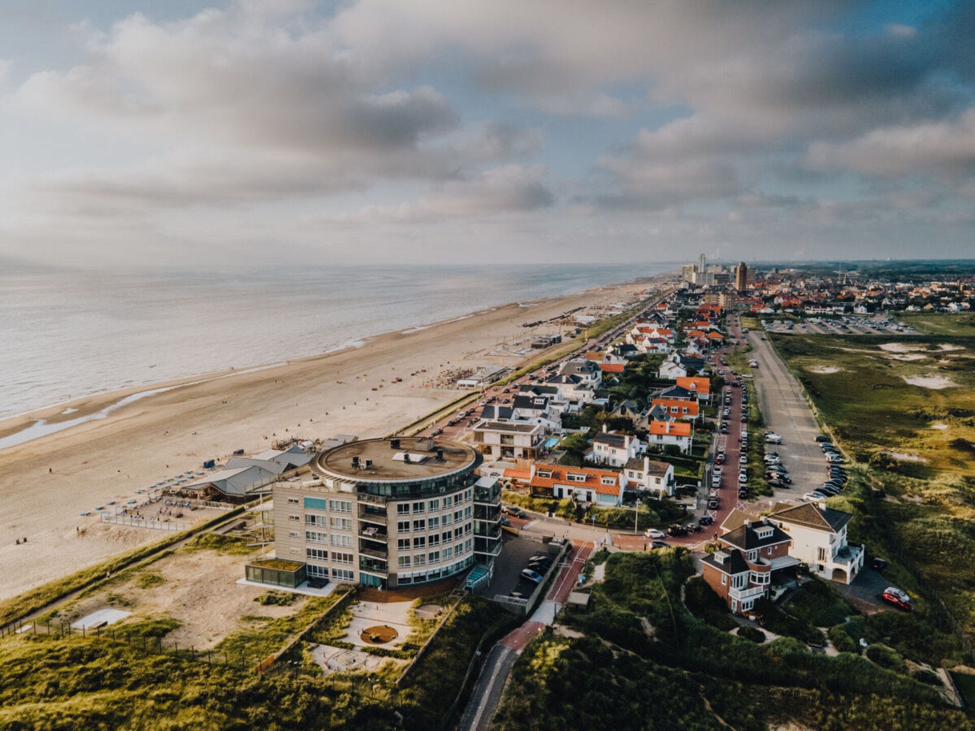 Luxe appartement met open haard in hartje Zandvoort, 700m van het strand - foto 37