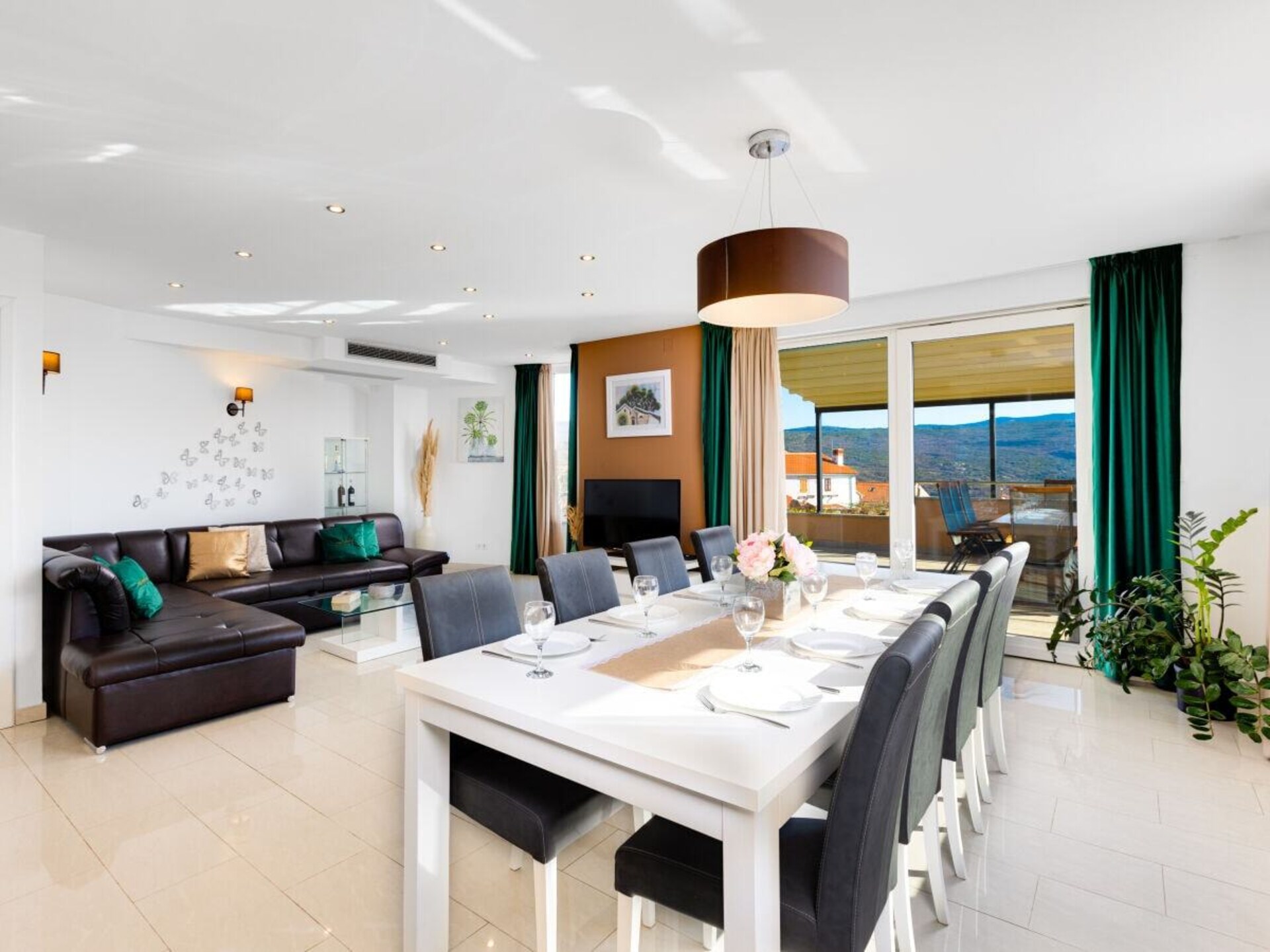 Villa met panoramisch dakterras, zwembad en sauna in Kornić - foto 35