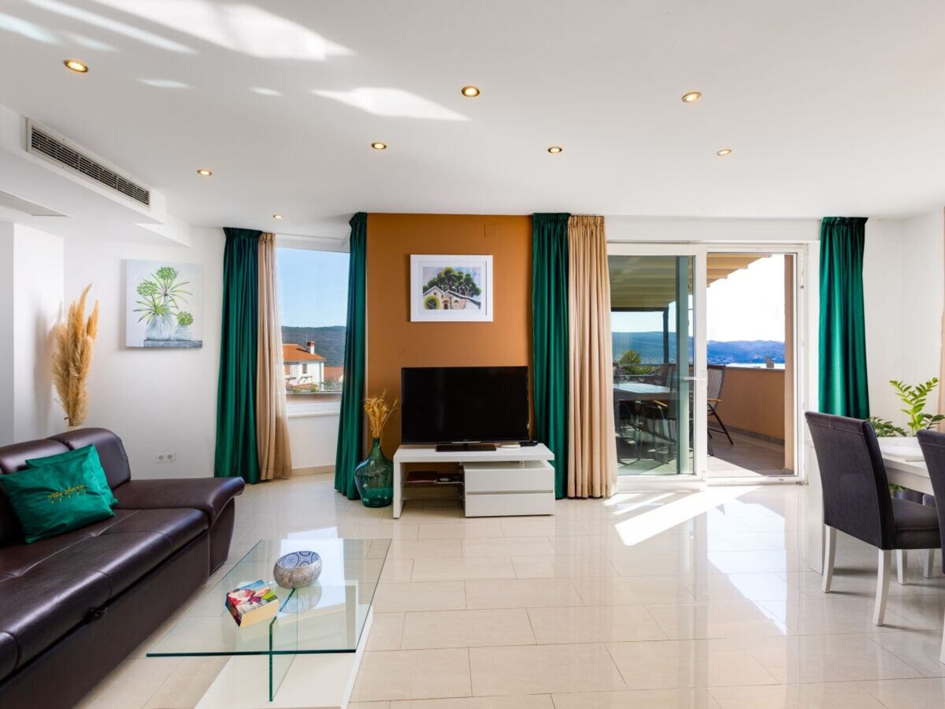 Villa met panoramisch dakterras, zwembad en sauna in Kornić - foto 37