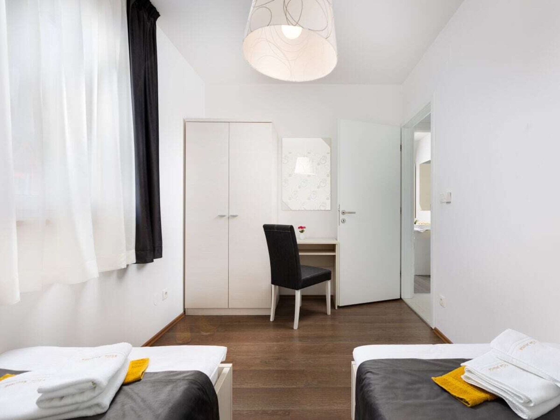 Villa met panoramisch dakterras, zwembad en sauna in Kornić - foto 51
