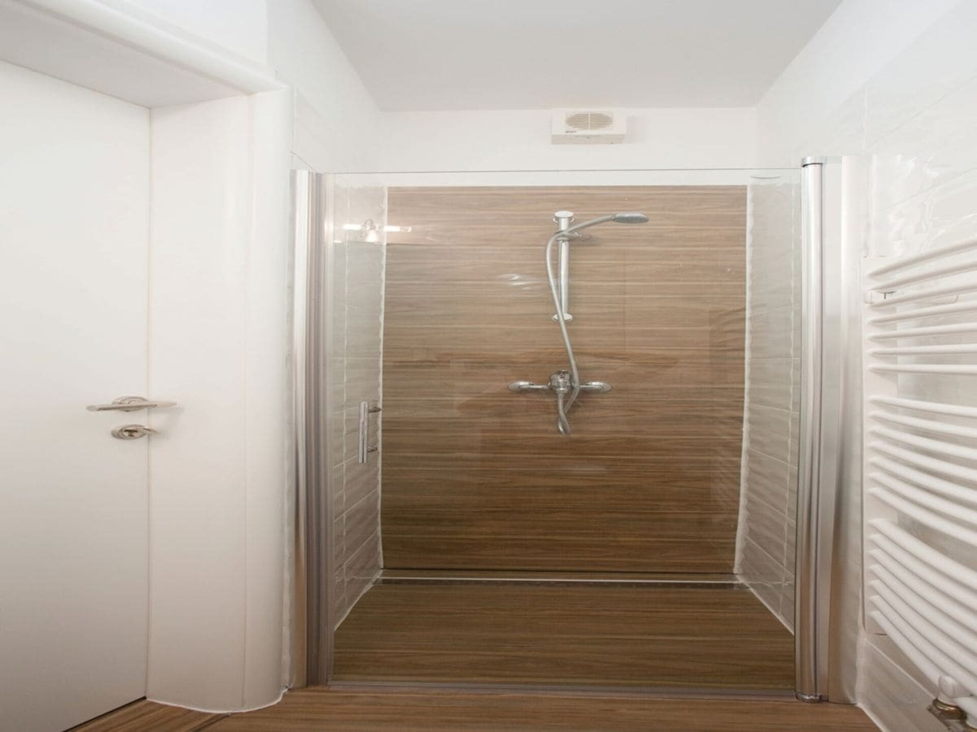 Villa met panoramisch dakterras, zwembad en sauna in Kornić - foto 55