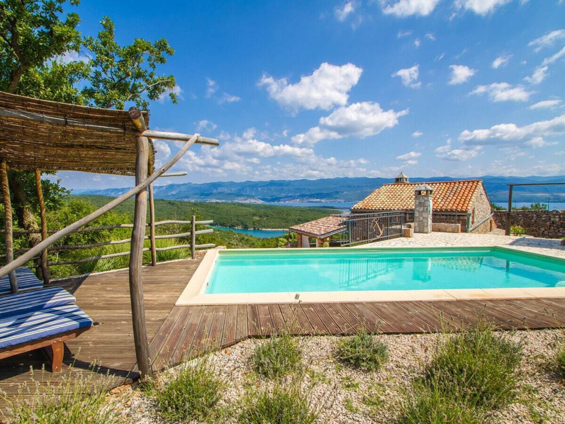 Robinson villa Risika: panoramisch uitzicht, zwembad en 3000m² tuin - foto 3