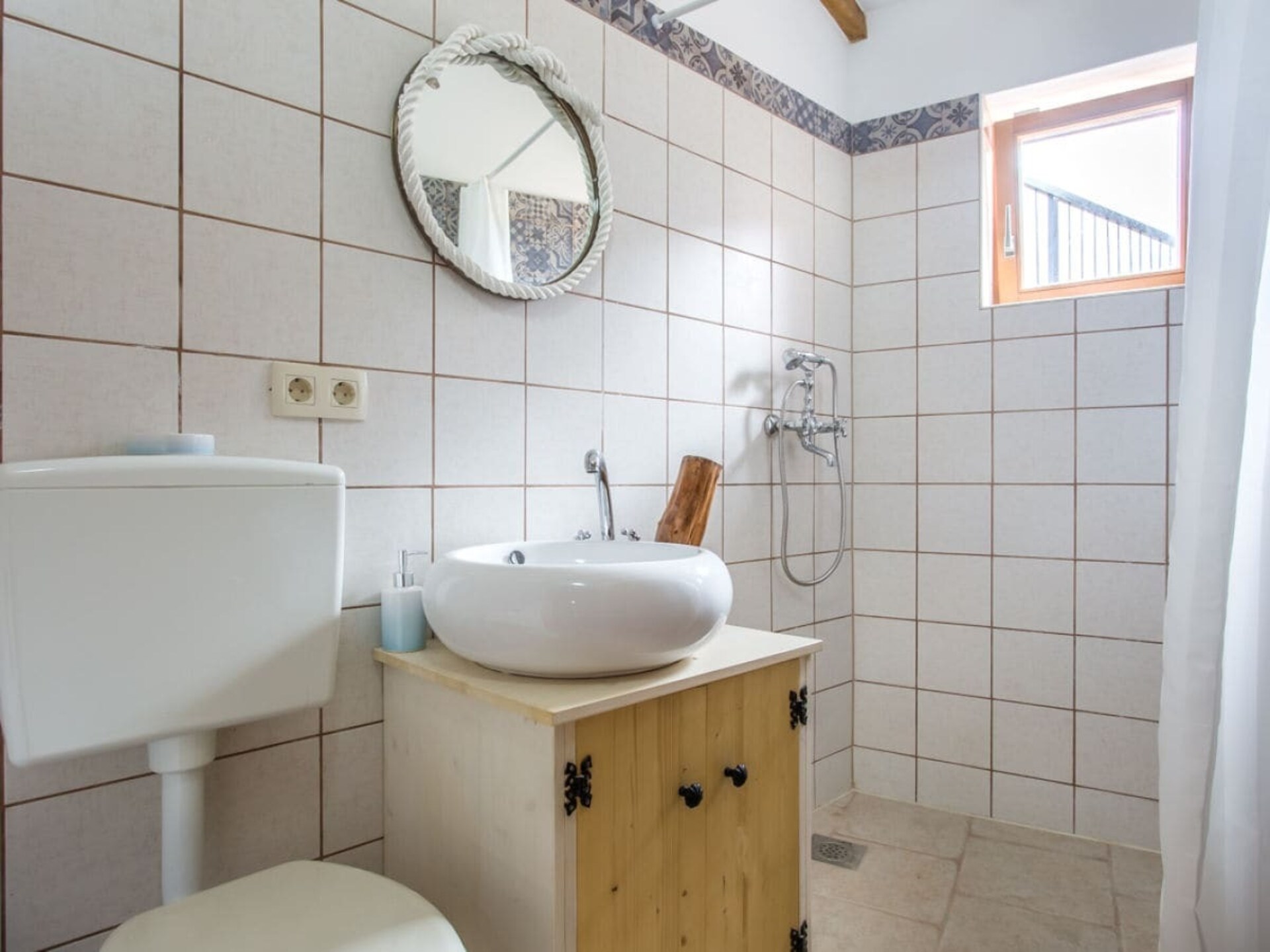 Robinson villa Risika: panoramisch uitzicht, zwembad en 3000m² tuin - foto 29