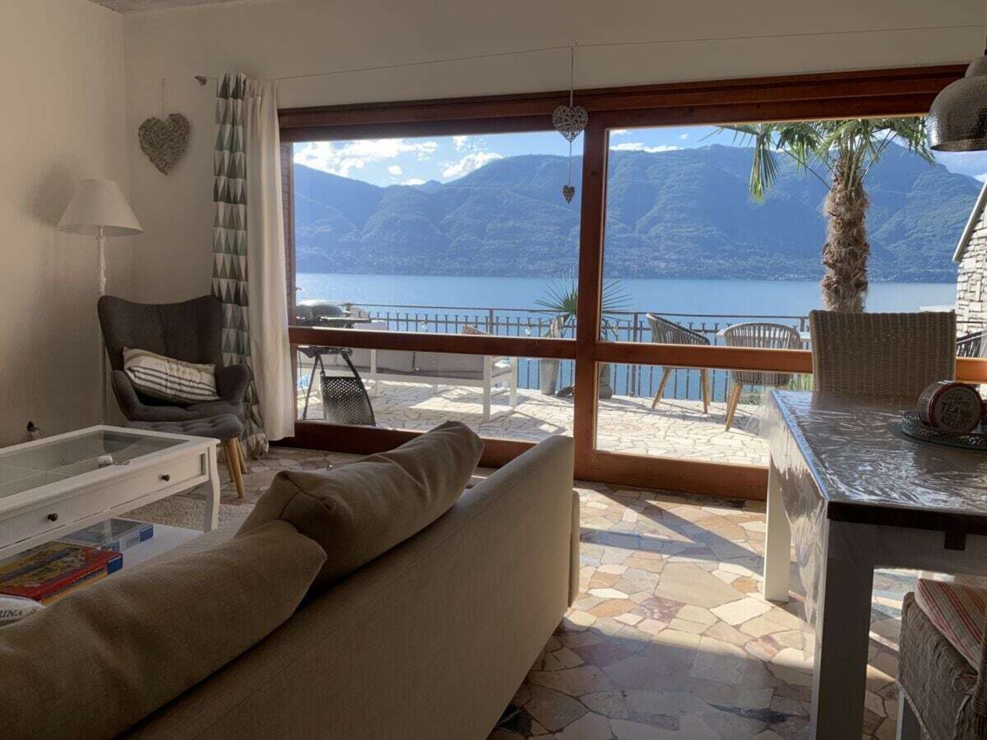 Appartement met panoramisch meerzicht en terras aan het Lago Maggiore - foto 9