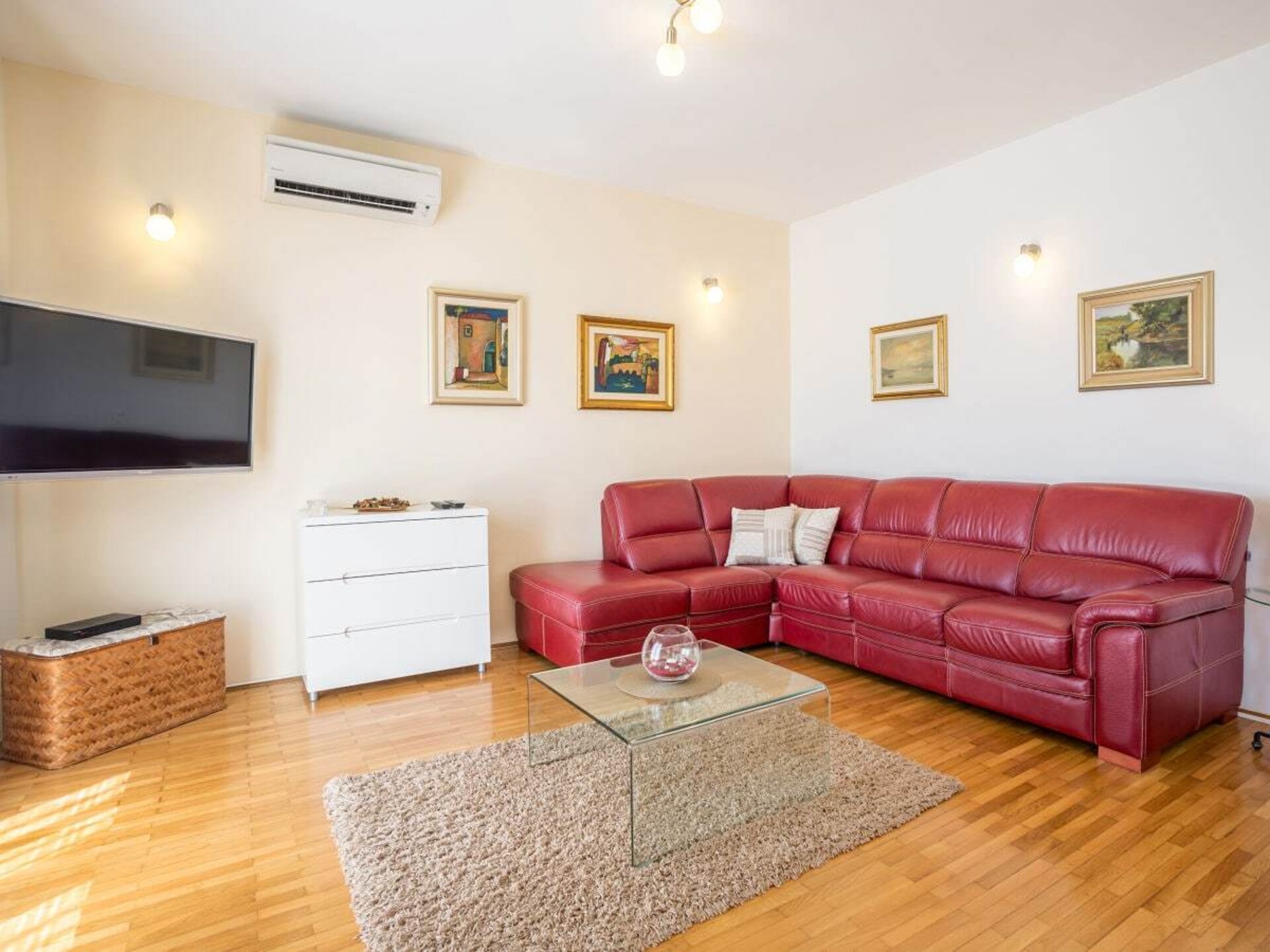 Ruime villa met privé verwarmd zwembad nabij Split - foto 4