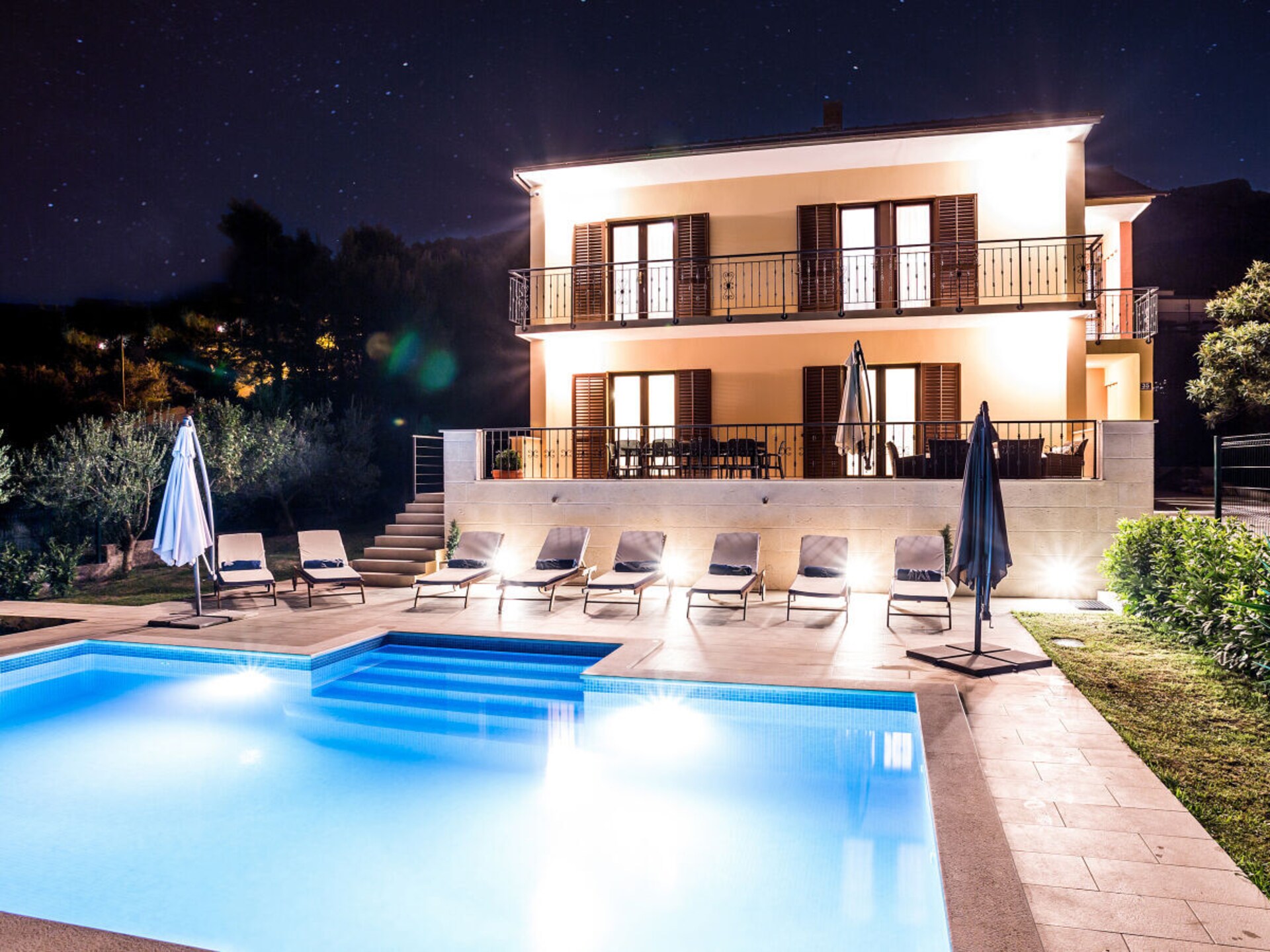 Ruime villa met privé verwarmd zwembad nabij Split - foto 5