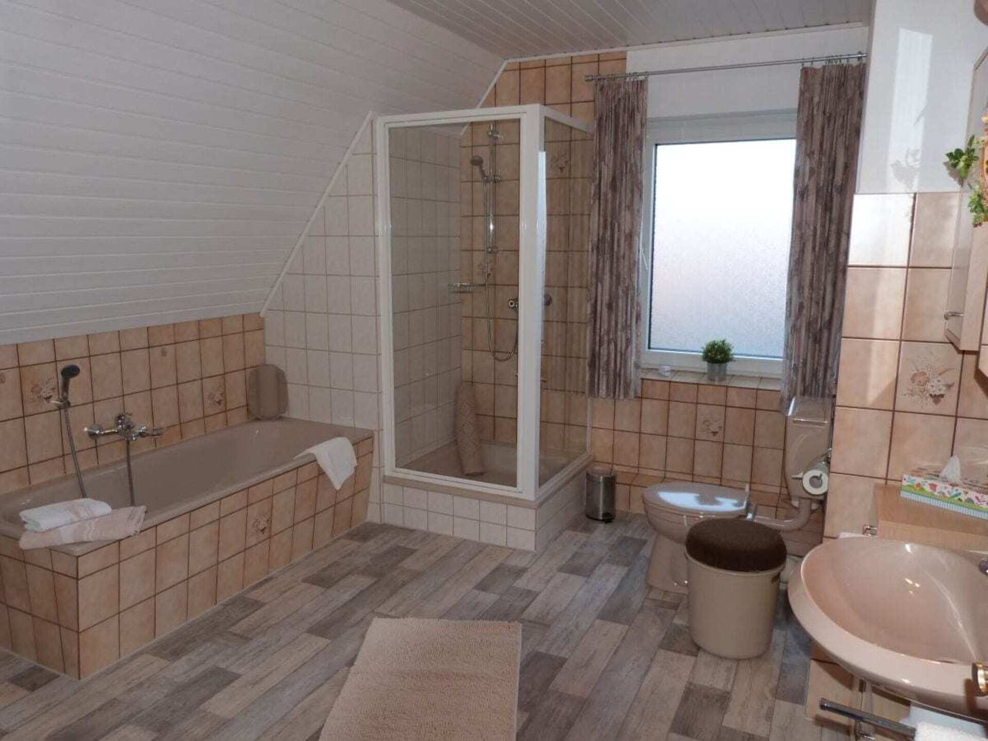 Gezellig appartement met dakterras in hartje Bockhorn, NDRS - foto 15