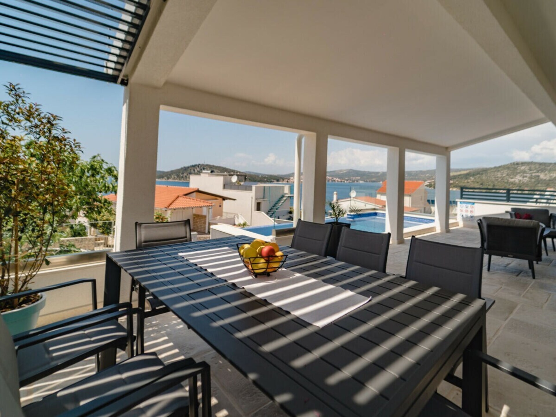 Ruime villa voor 8 personen met WLAN in Ražanj, vlakbij de Adriatische kust - foto 11