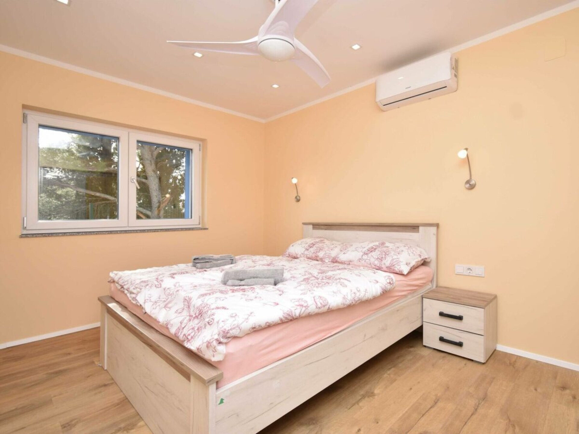 Ruime villa voor 10 personen met privézwembad nabij Šibenik - foto 17
