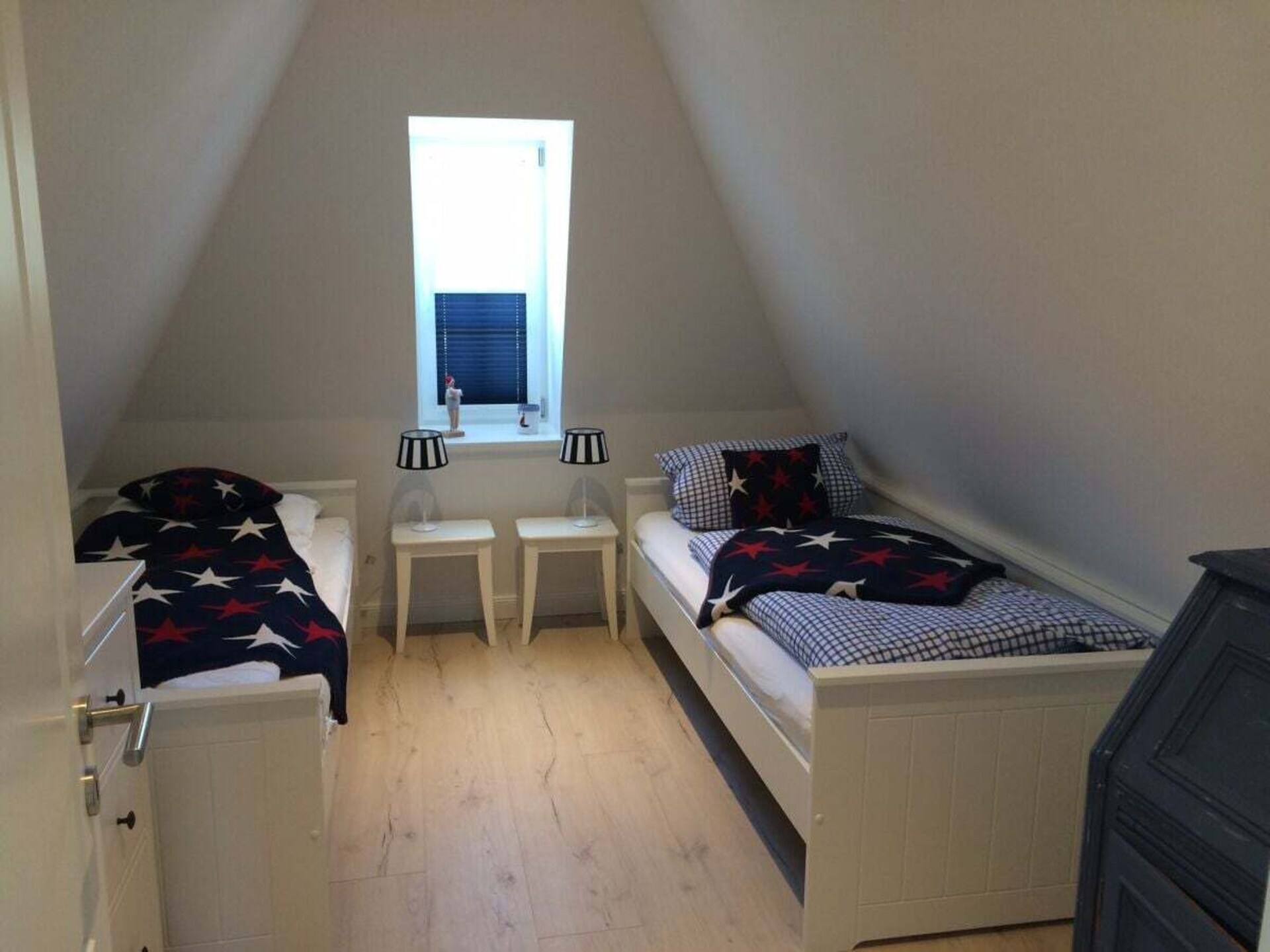 Knus strandnest voor 8 met sauna en open haard, vlakbij zee - foto 13