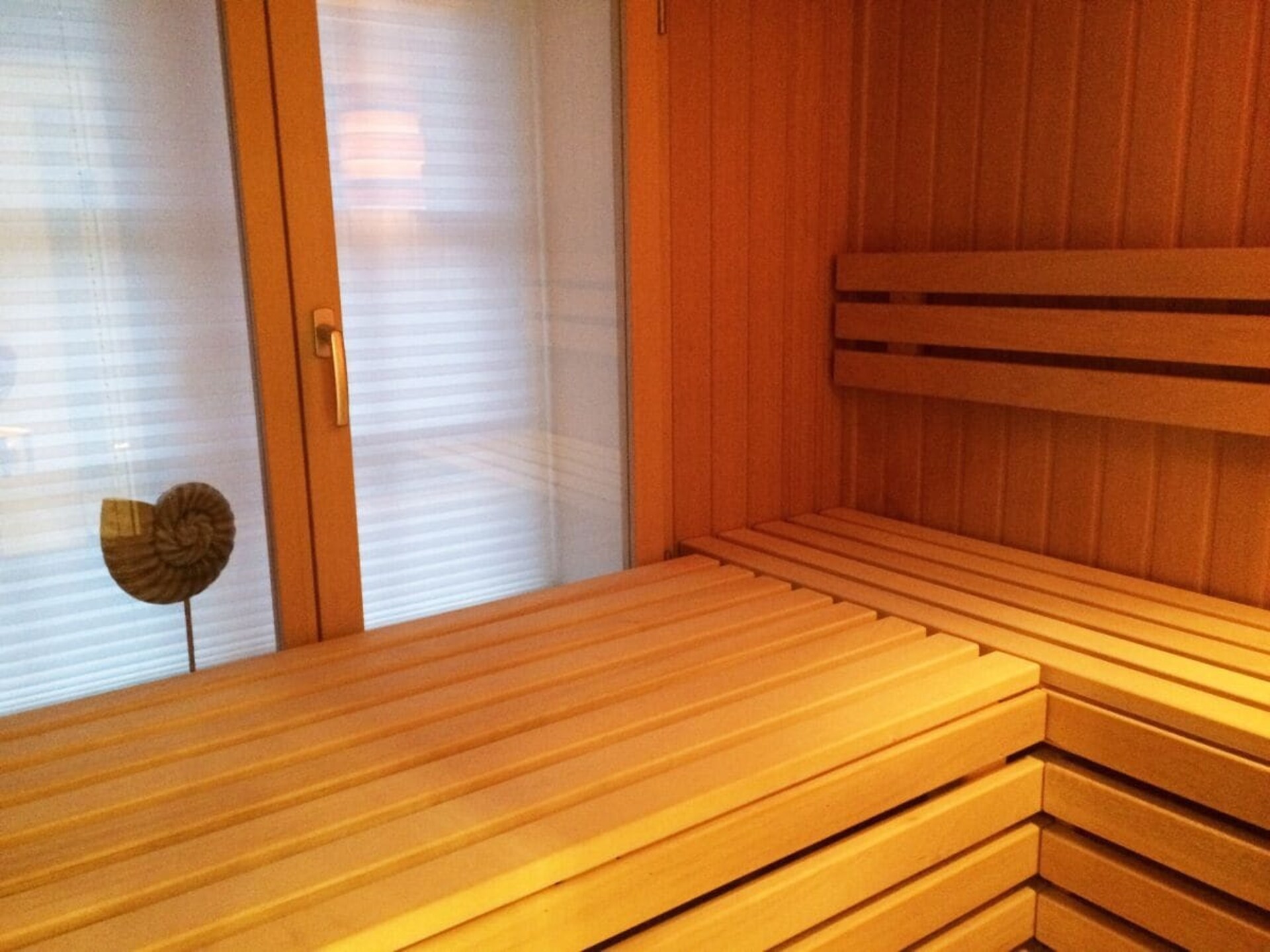 Knus strandnest voor 8 met sauna en open haard, vlakbij zee - foto 16