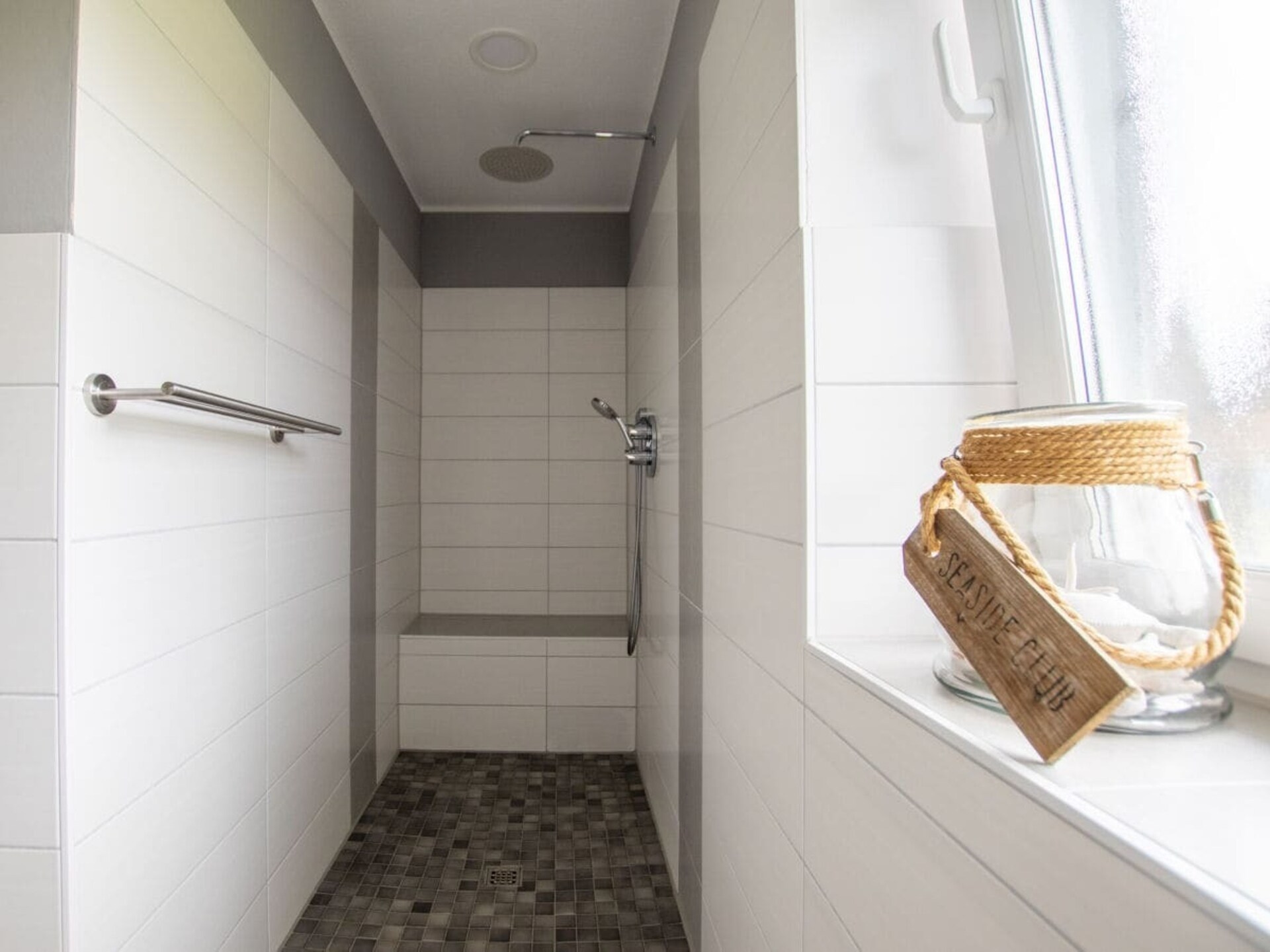 Strandoase: modern vakantiehuis aan zwemmeer in Aurich-Tannenhausen - foto 18
