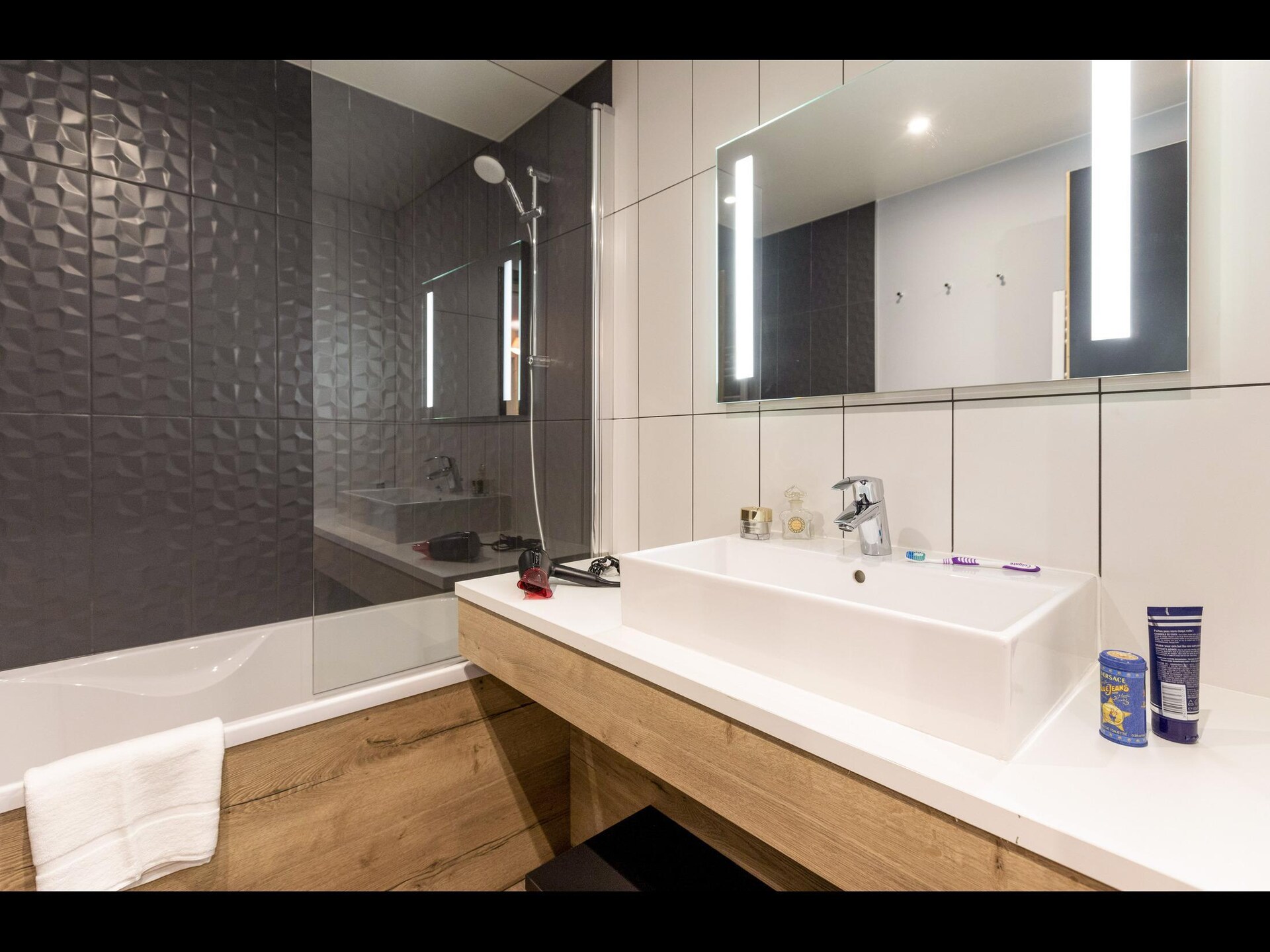Ruim 10-persoons appartement met sauna en gedeeld zwembad in Villarembert - foto 27