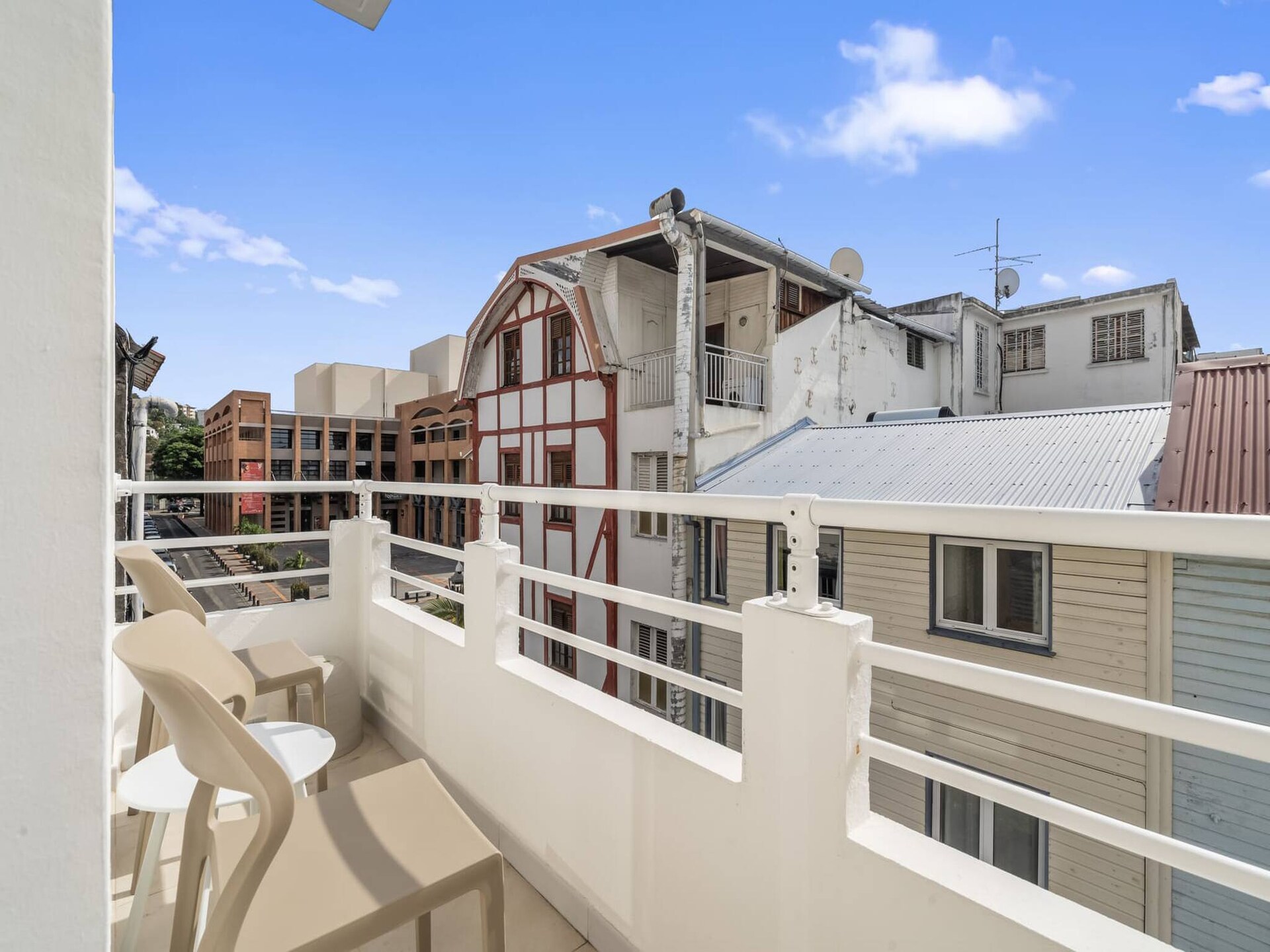 Tropisch-Chic Appartement met Terras in Fort-de-France - foto 3