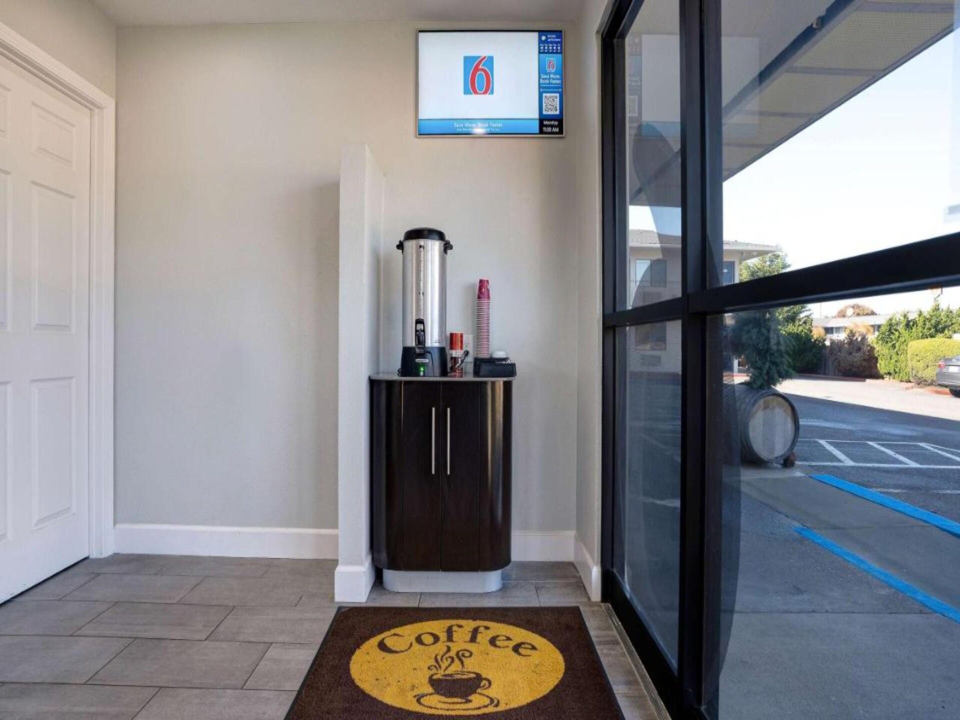 Comfortabel appartement in Arcata met zwembad, nabij strand en luchthaven - foto 3