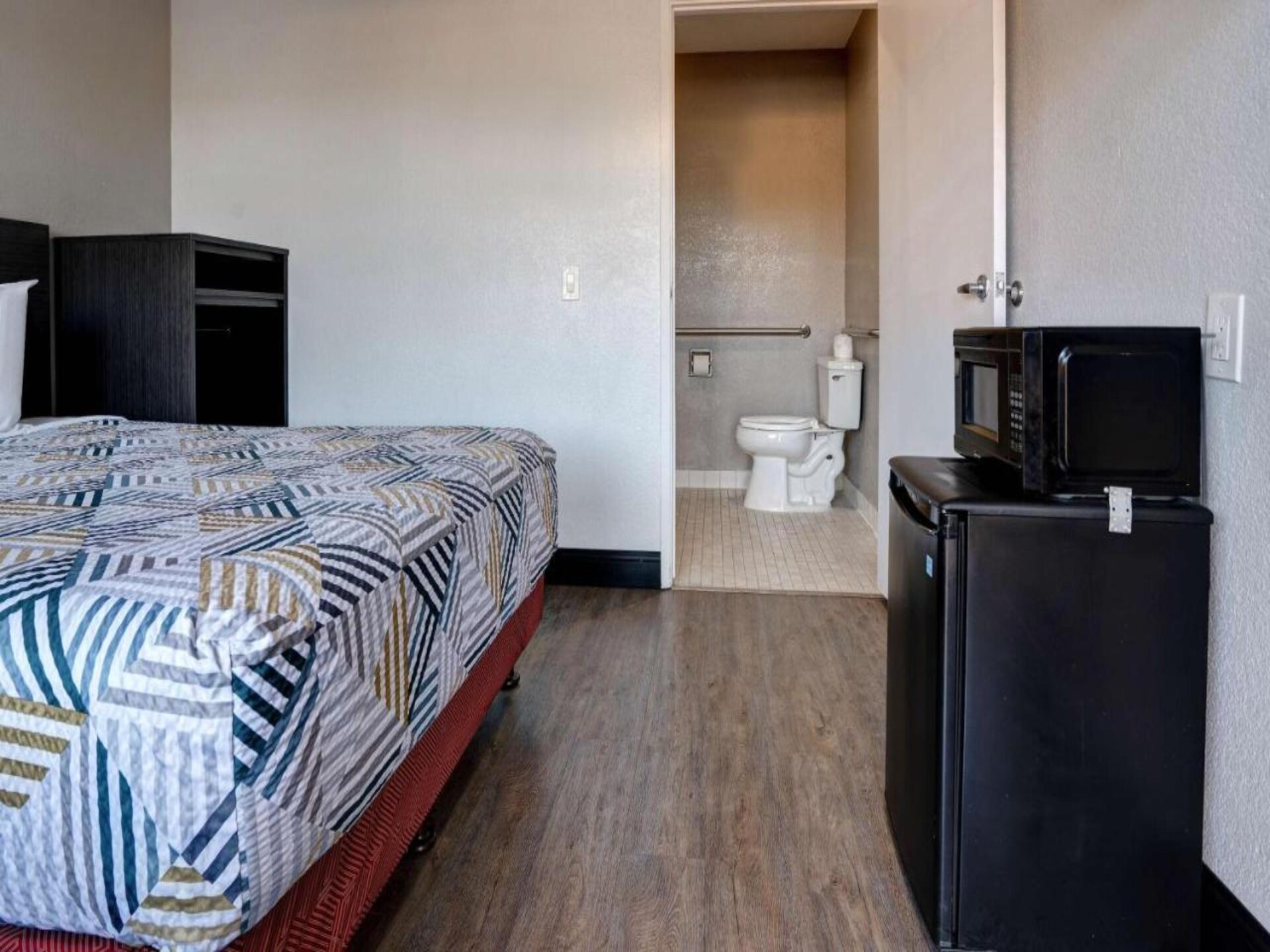 Comfortabel appartement in Arcata met zwembad, nabij strand en luchthaven - foto 13
