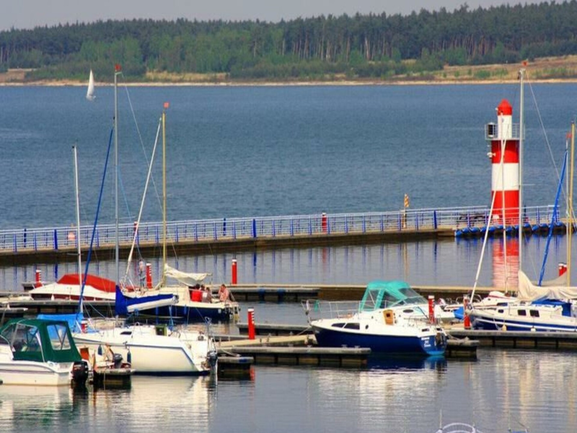 Stijlvolle woonboot aan de Bärwalder See voor 6 personen - foto 37