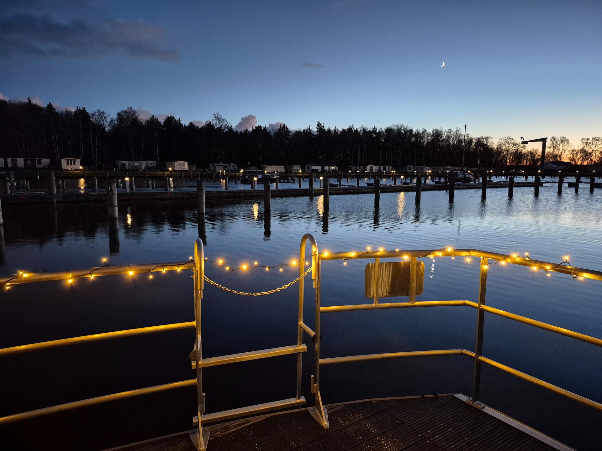 Moderne woonboot voor 4 personen direct aan de Oostzee in Peenemünde - foto 16