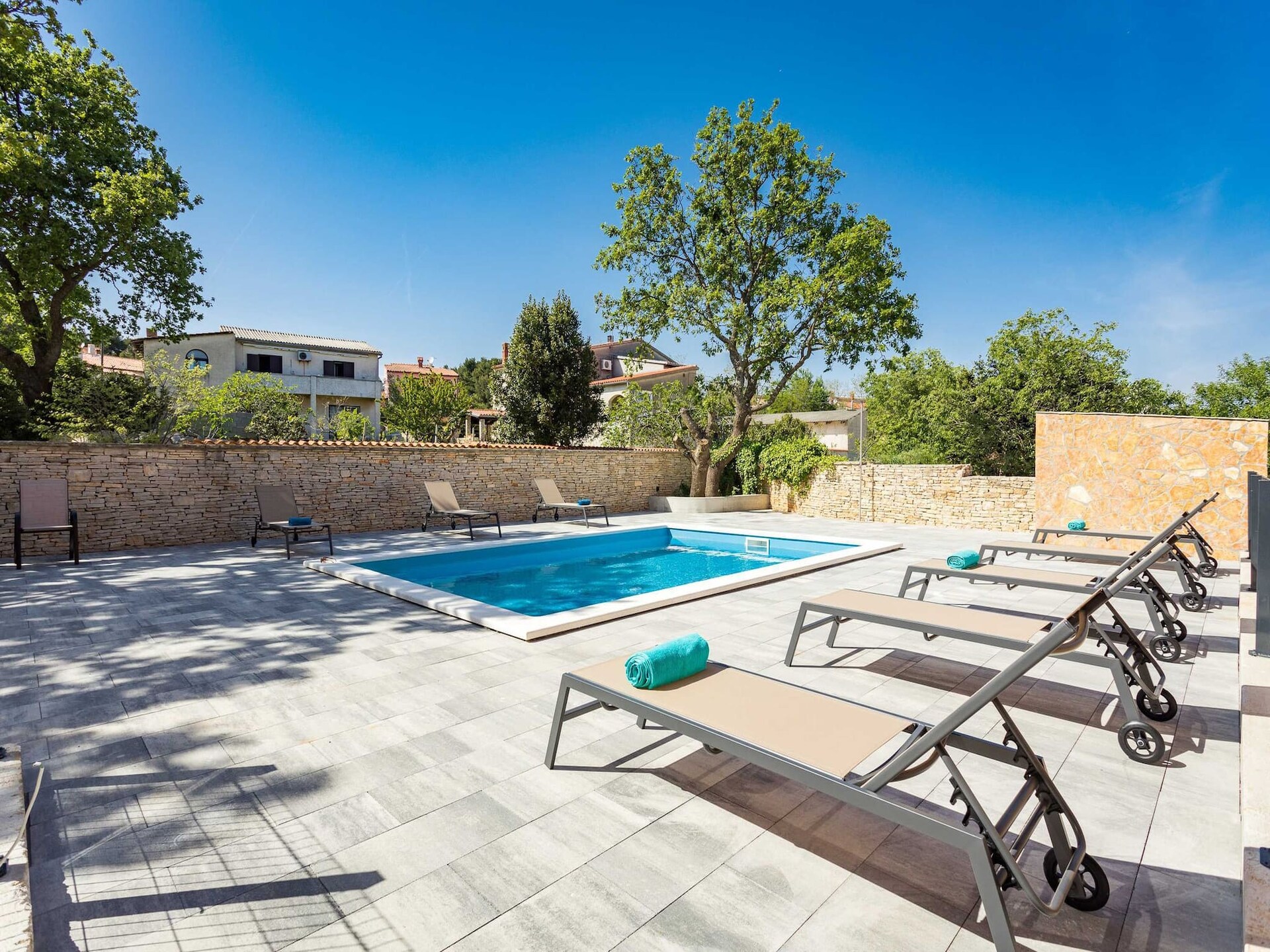 Cesare 3: Modern appartement met zwembad op 1,5 km van zee in Ližnjan - foto 8