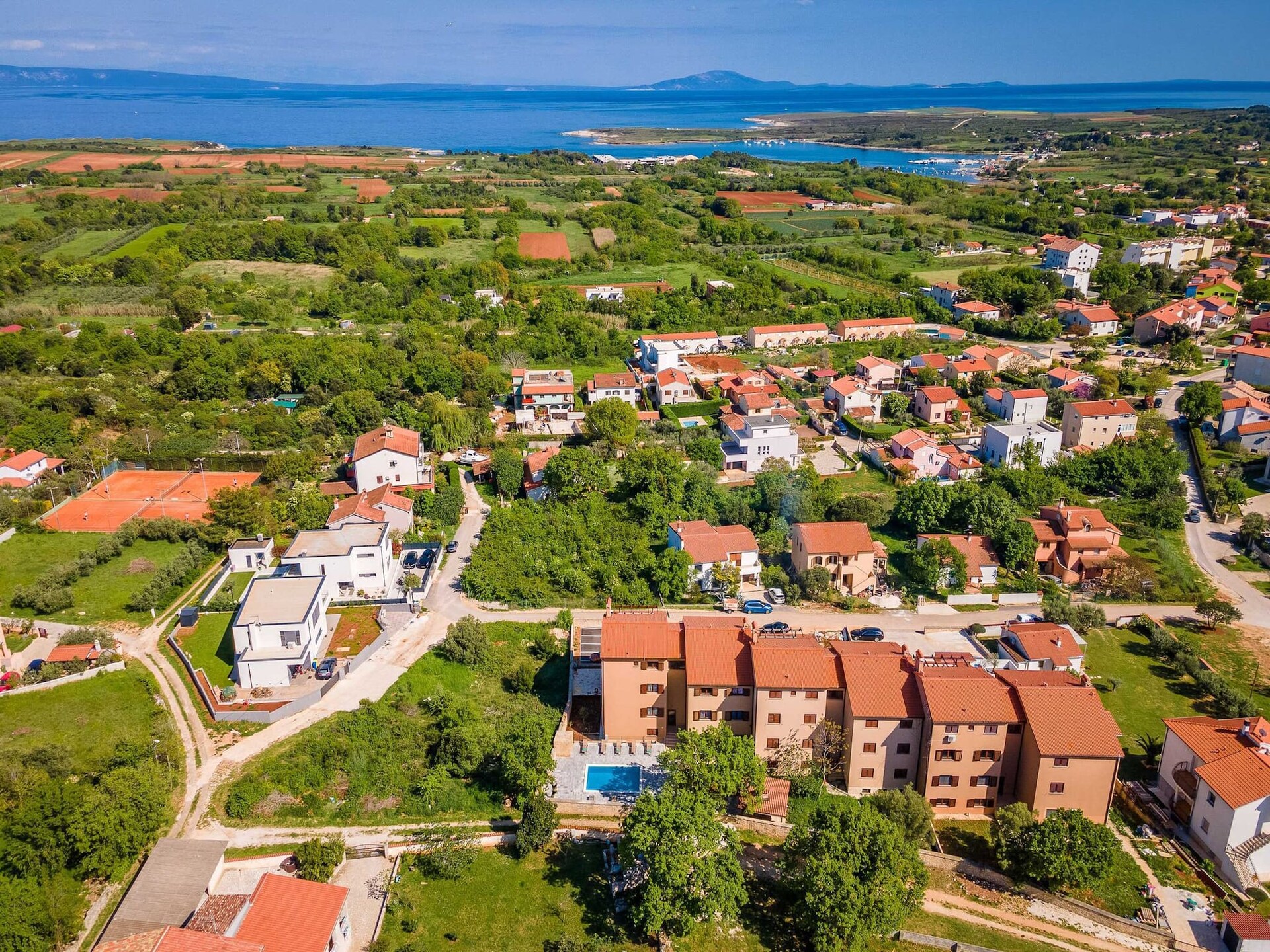 Cesare 3: Modern appartement met zwembad op 1,5 km van zee in Ližnjan - foto 38