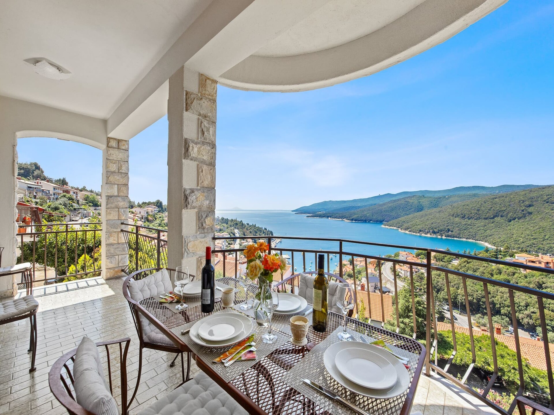 Lady M Gold – Stijlvol appartement met balkon en zeezicht in Rabac - foto 4