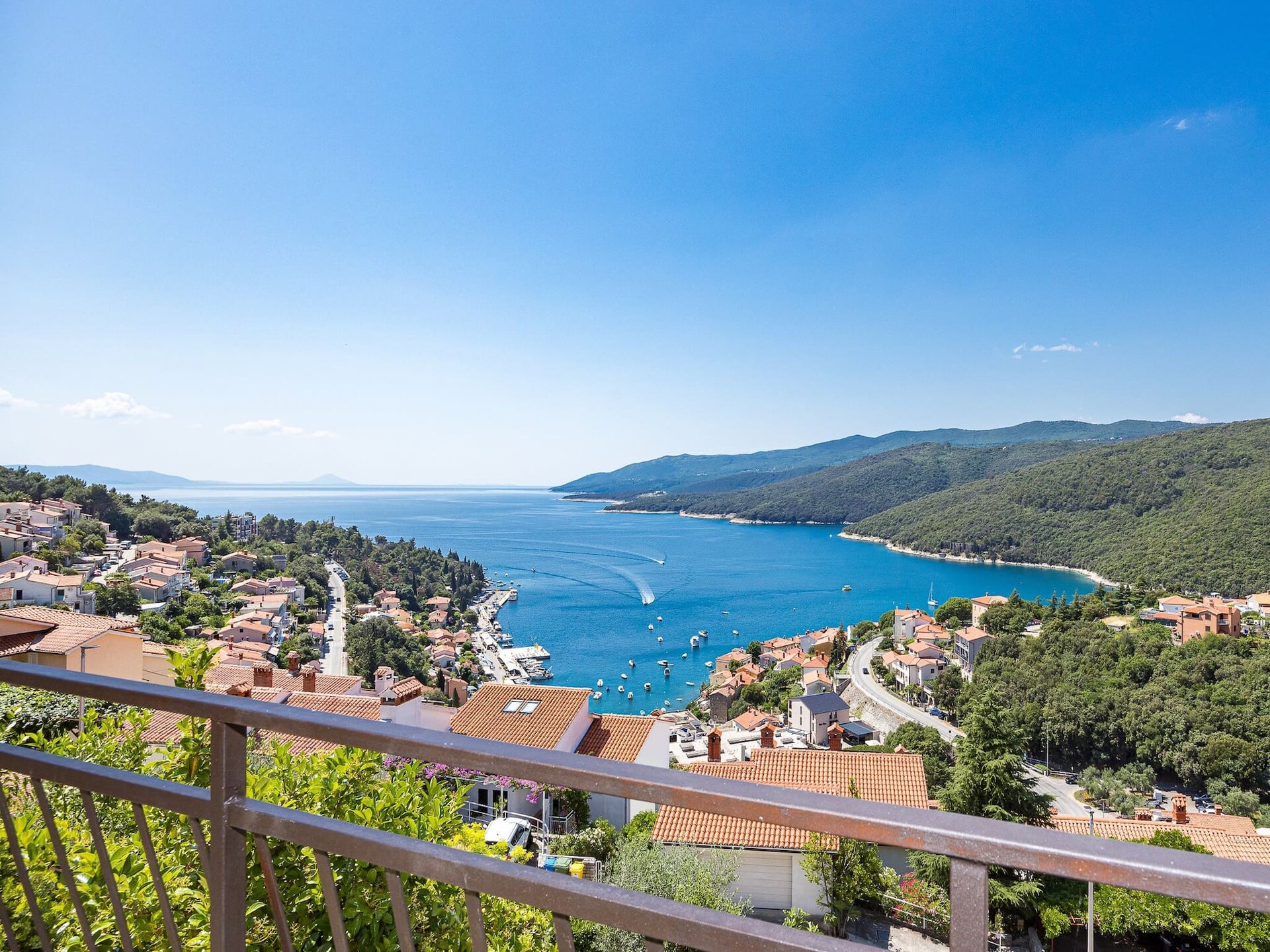 Lady M Gold – Stijlvol appartement met balkon en zeezicht in Rabac - foto 7