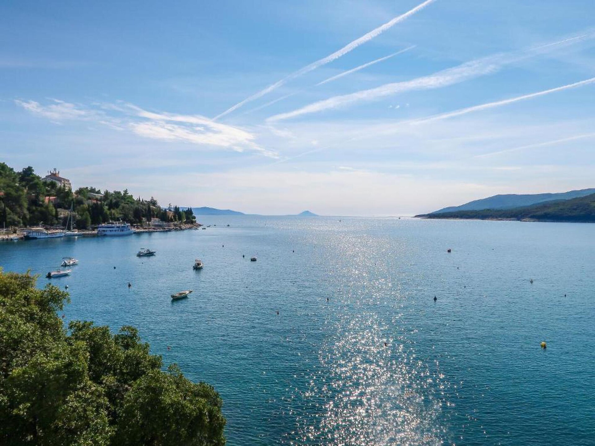 Lady M Gold – Stijlvol appartement met balkon en zeezicht in Rabac - foto 35