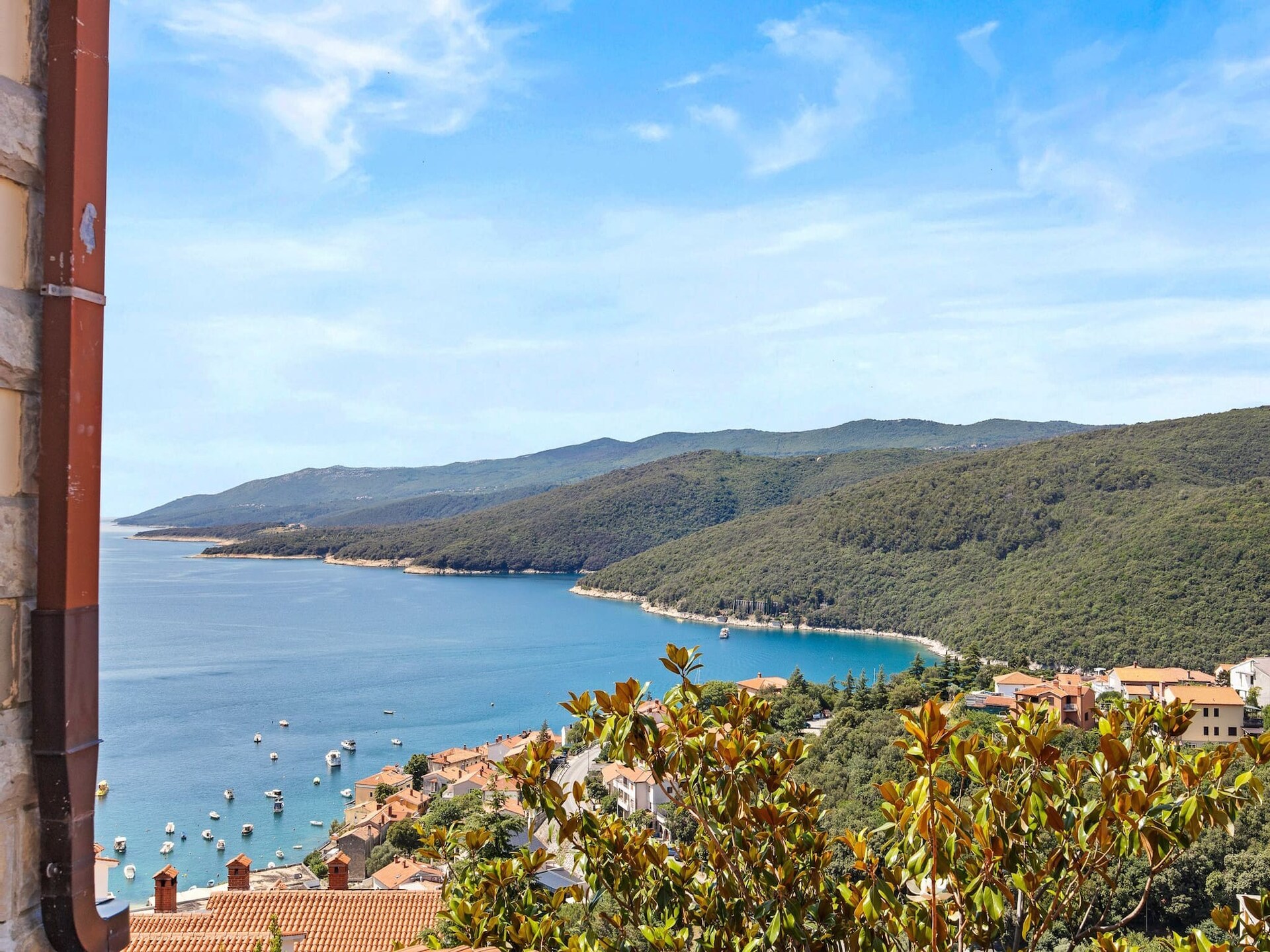 Stijlvol appartement met zeezicht in Rabac, 400m van het strand - foto 7