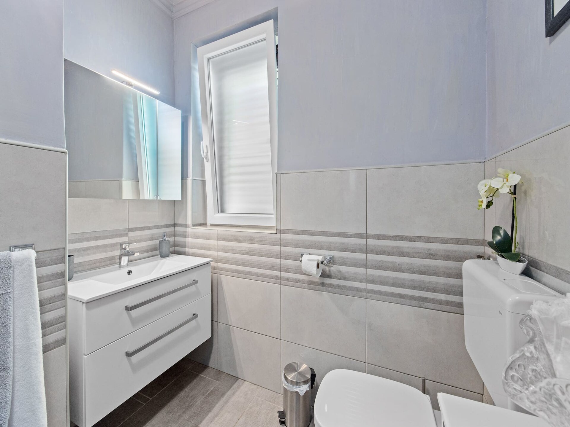 Stijlvol appartement met zeezicht in Rabac, 400m van het strand - foto 17