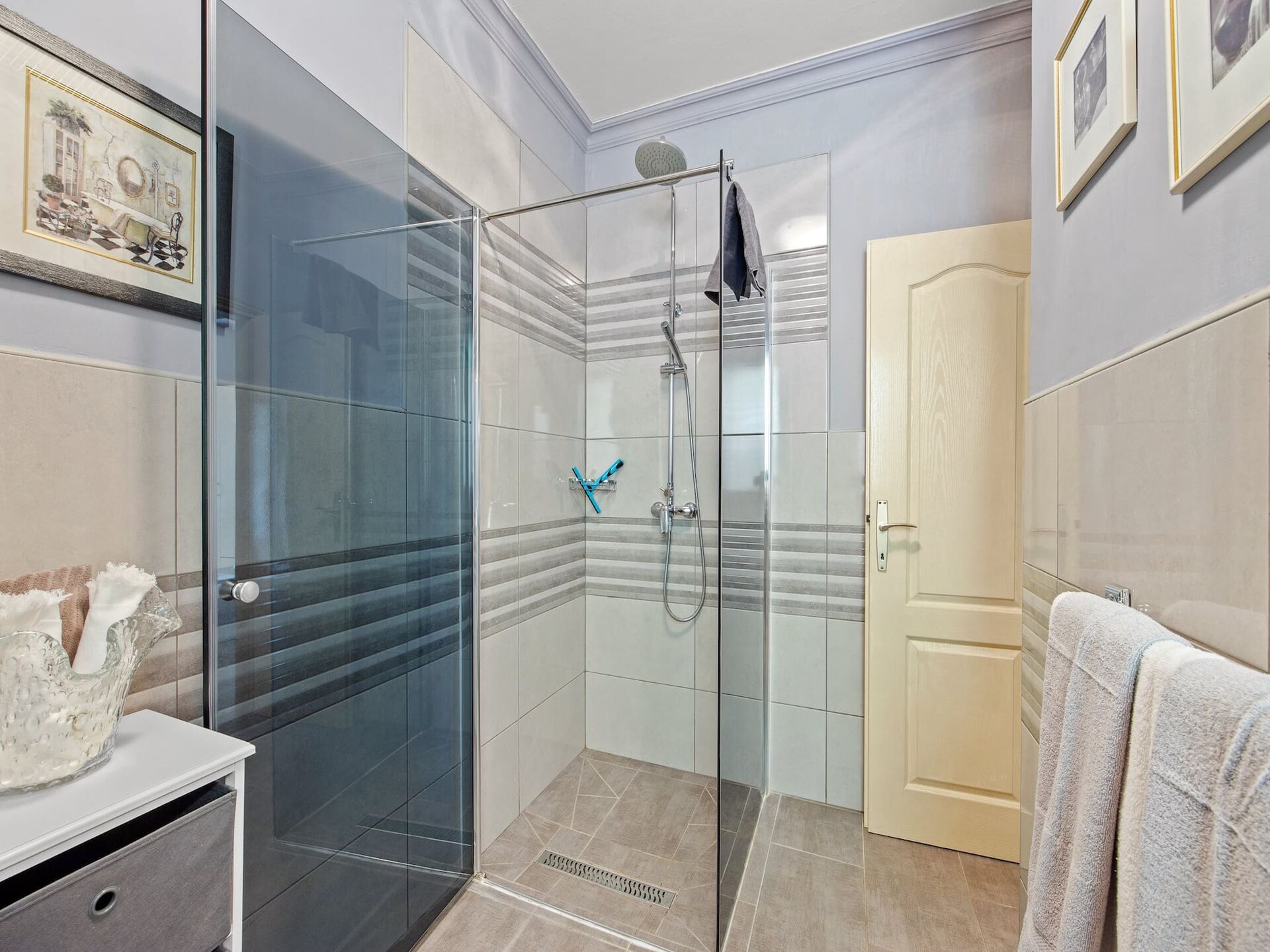 Stijlvol appartement met zeezicht in Rabac, 400m van het strand - foto 18