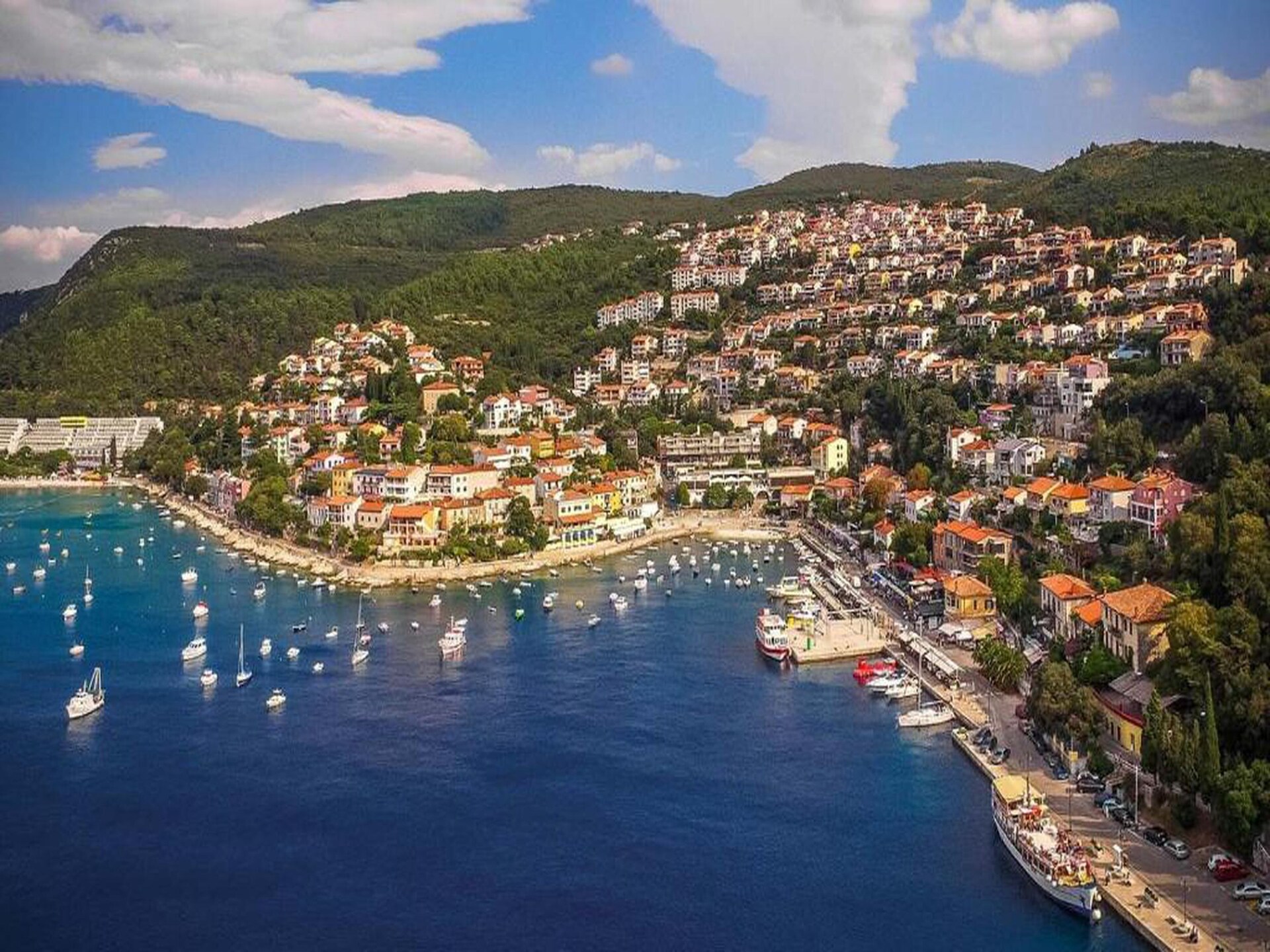 Stijlvol appartement met zeezicht in Rabac, 400m van het strand - foto 28